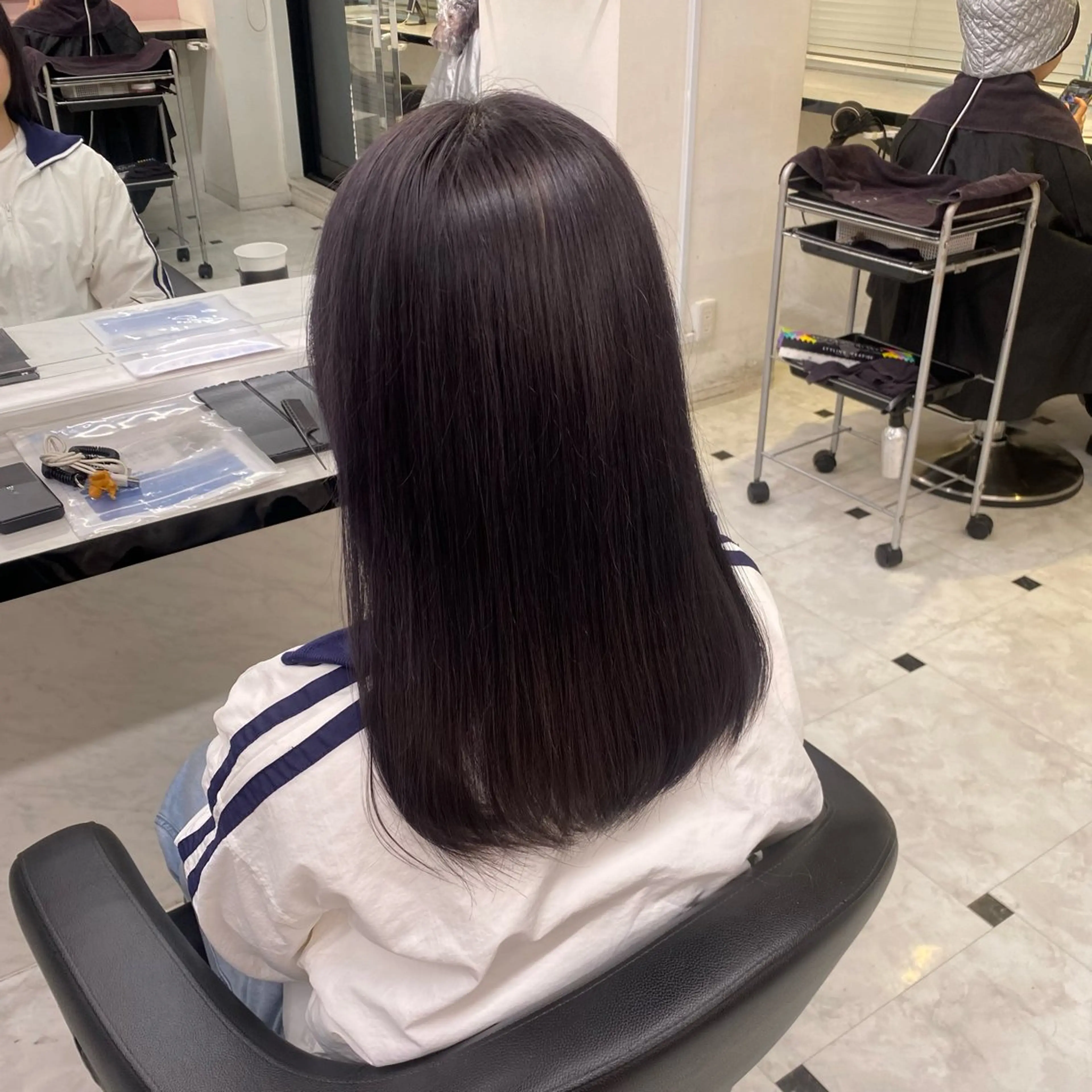 ロング カラー ヘアカラー トリートメント ヘッドスパ ヘアセット 透明感ベージュカラー 🪞上野🪞AIのヘアスタイル