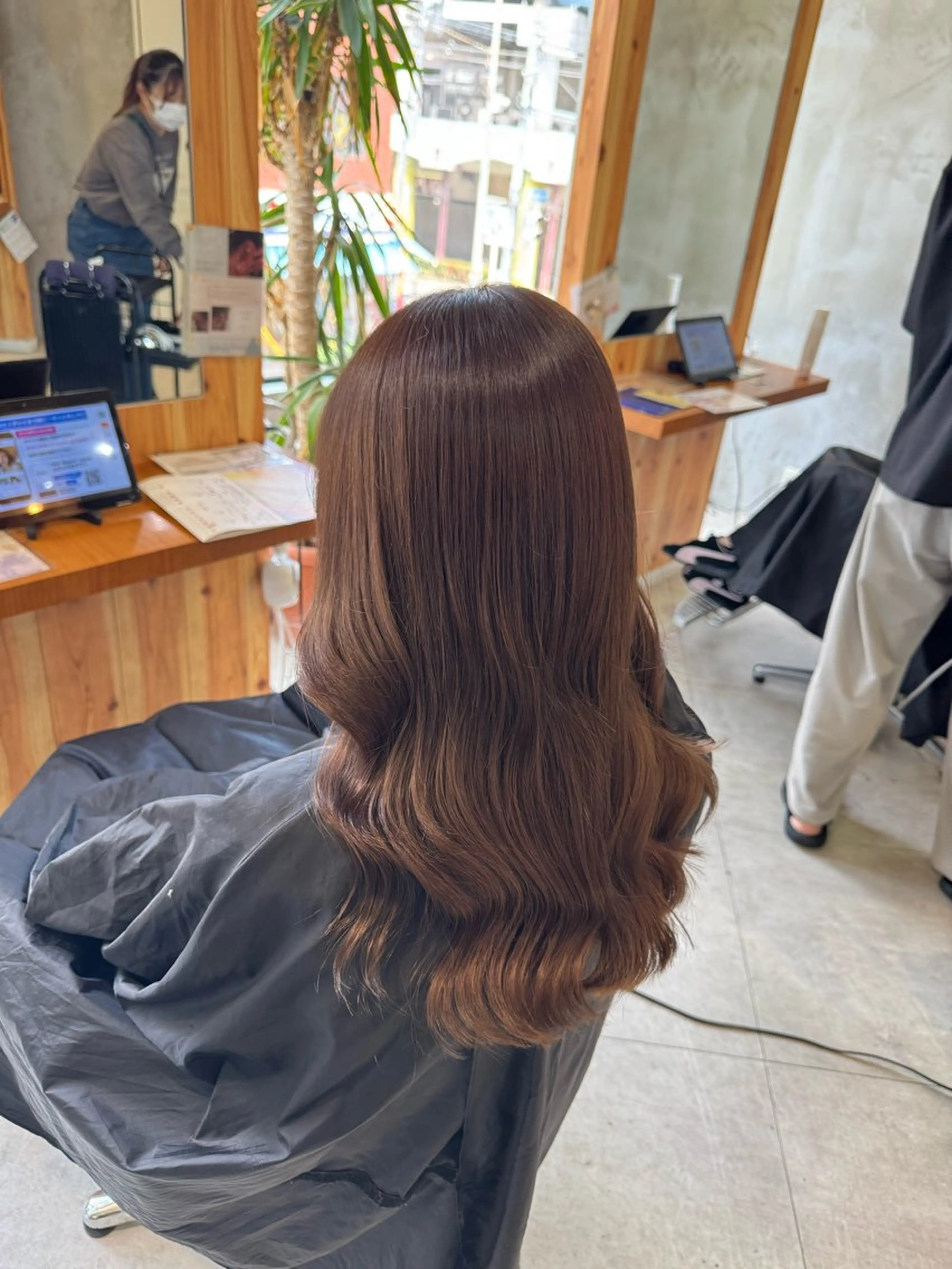 【✨平日限定特別価格✨】カット+艶ケアカラー+1step TRの写真