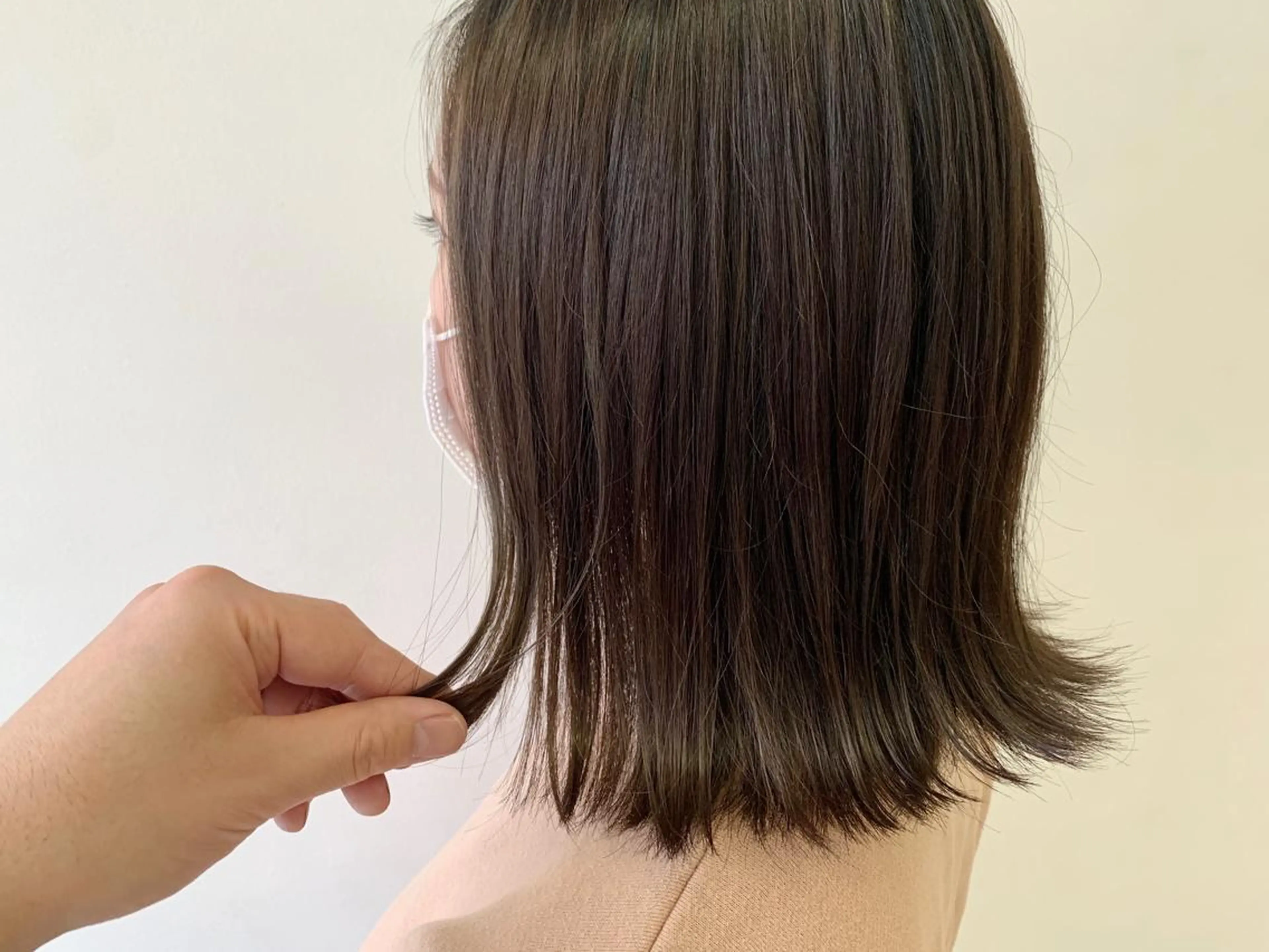 ミディアム カラー 町田で叶う本物の 髪質改善 鍋谷勇のヘアスタイル