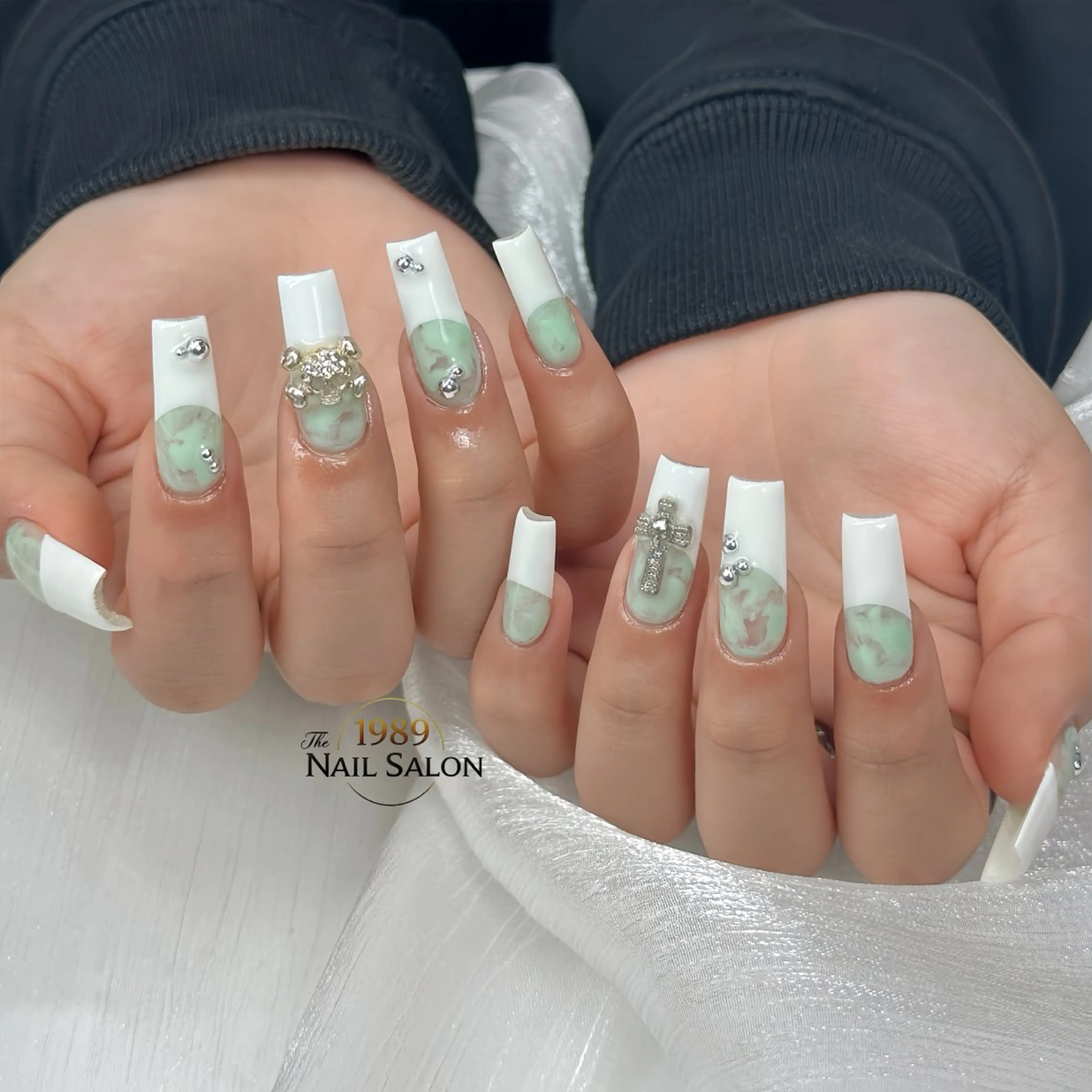 ネイル ハンドネイル The 1989 Nail Salonのネイルデザイン