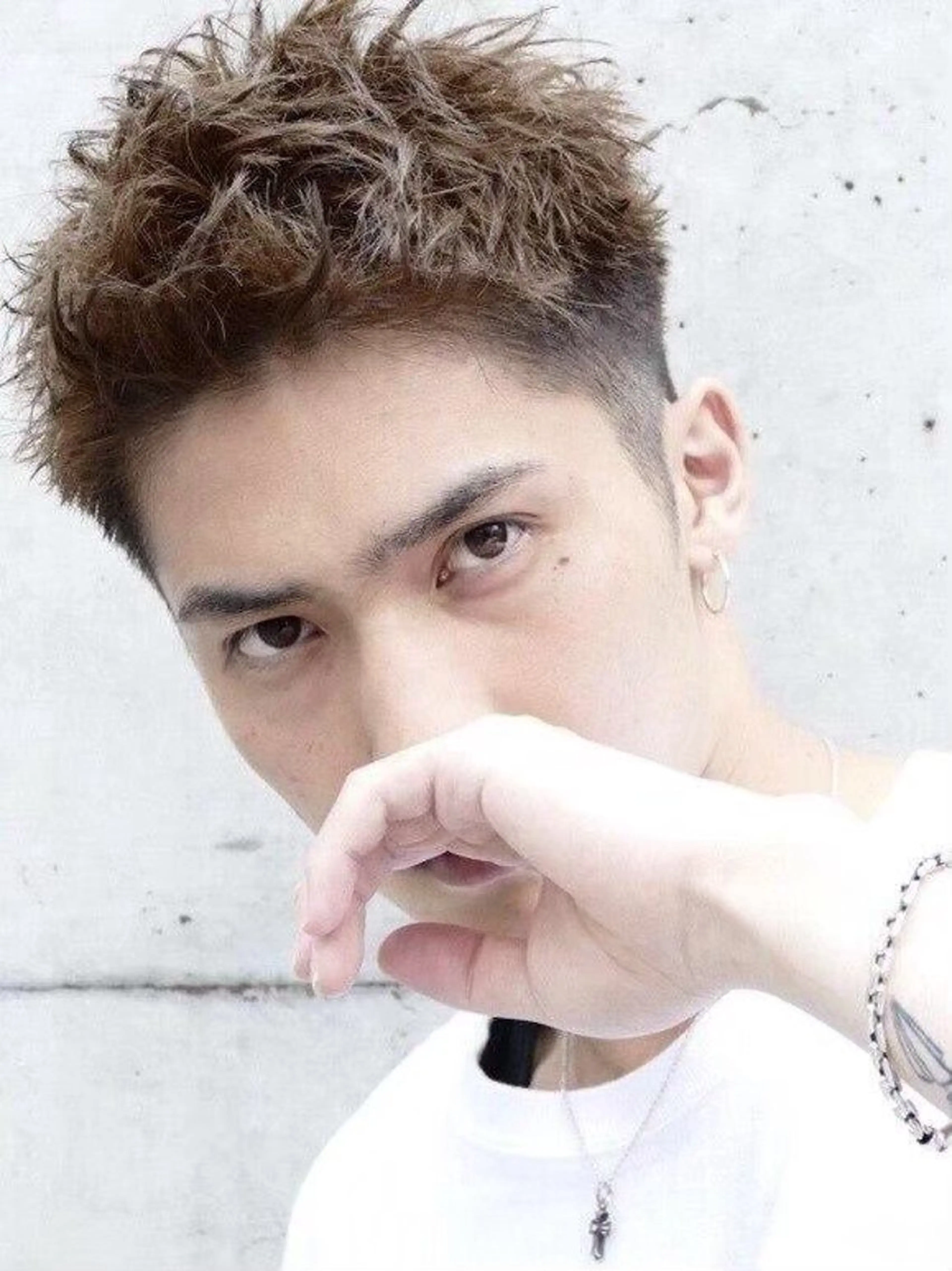 カラー メンズ ヘアカラー fifth原宿 宮部蓮のヘアスタイル