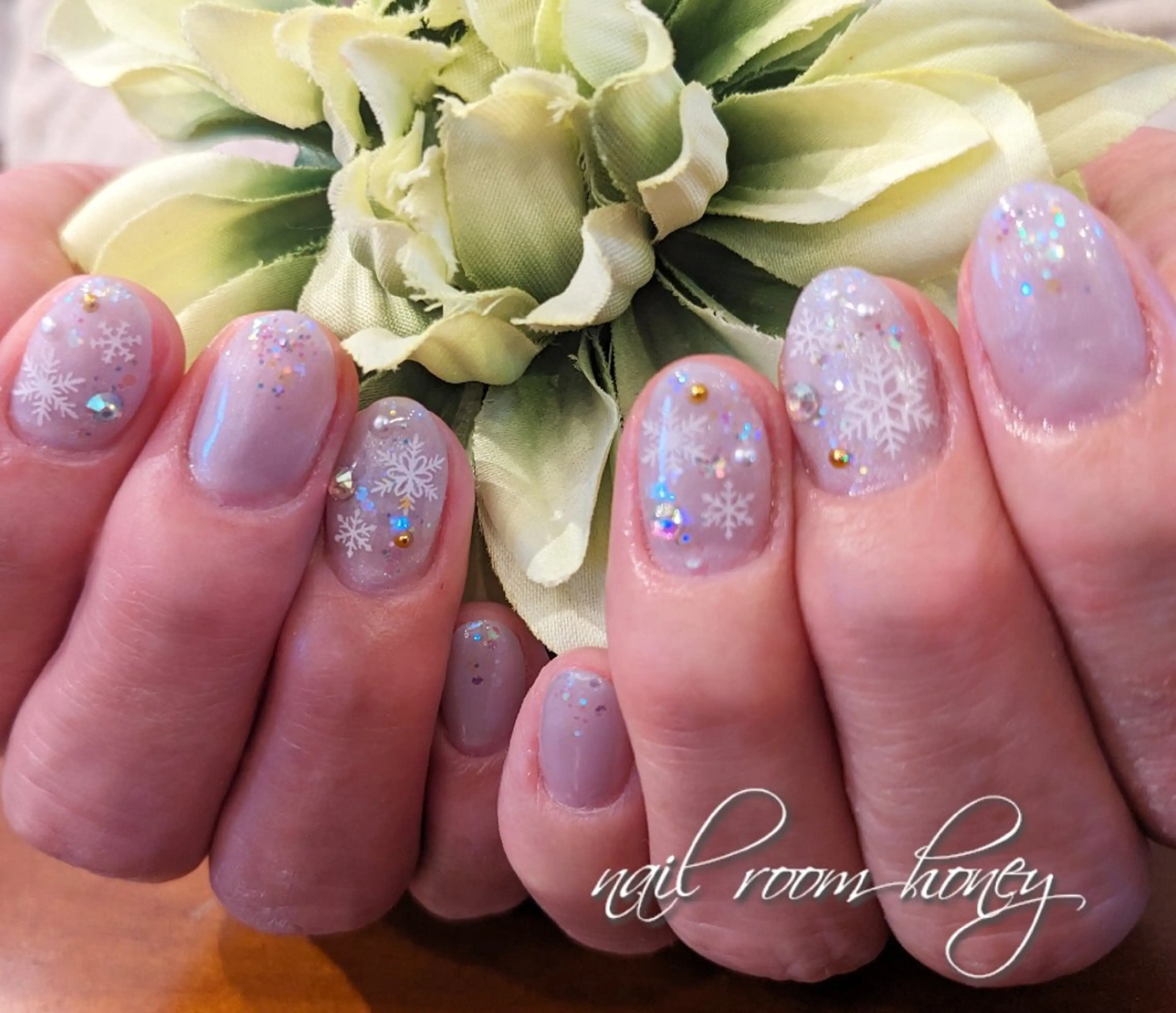 ネイル キラキラネイル パープル nail room  honeyのネイルデザイン