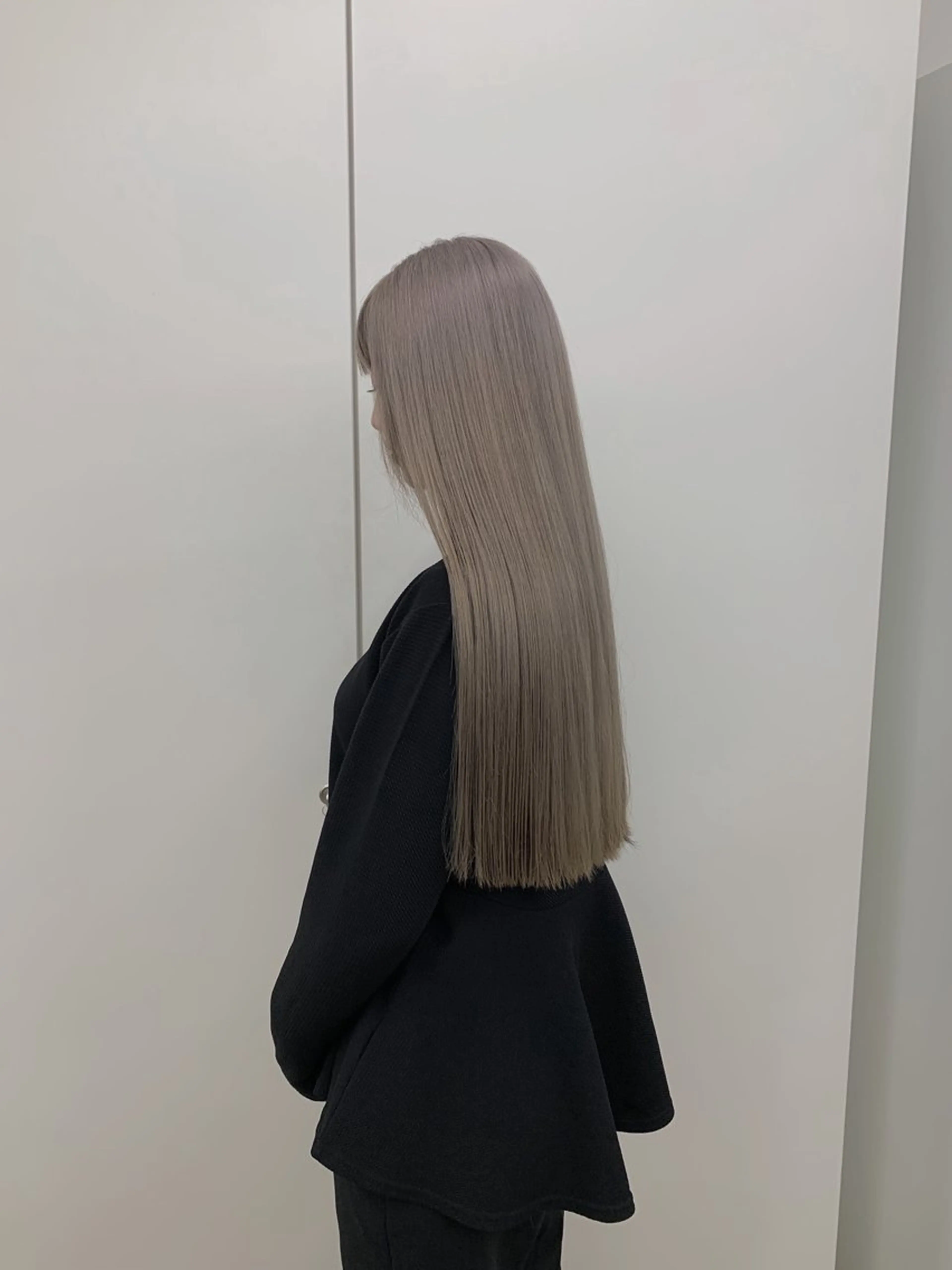 ロング カラー ベージュカラー ブリーチ ホワイトベージュ ヘアカラー PAIR DAISUKEのヘアスタイル