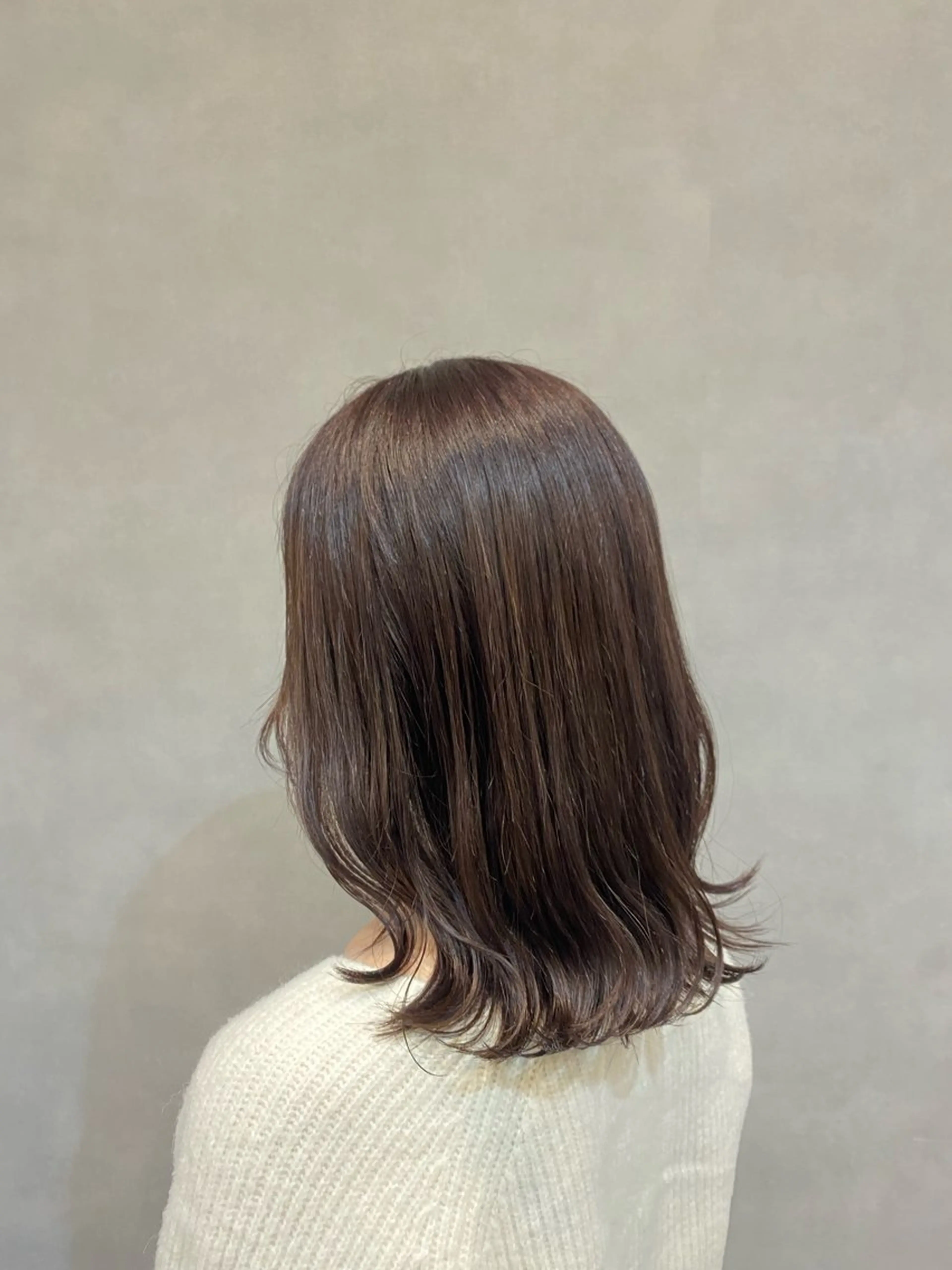 ミディアム カラー グレージュ ラベンダーカラー ラベンダーグレージュ ラベンダーグレー 豊橋/菜月/ブリーチ /艶カラーハイトーンのヘアスタイル