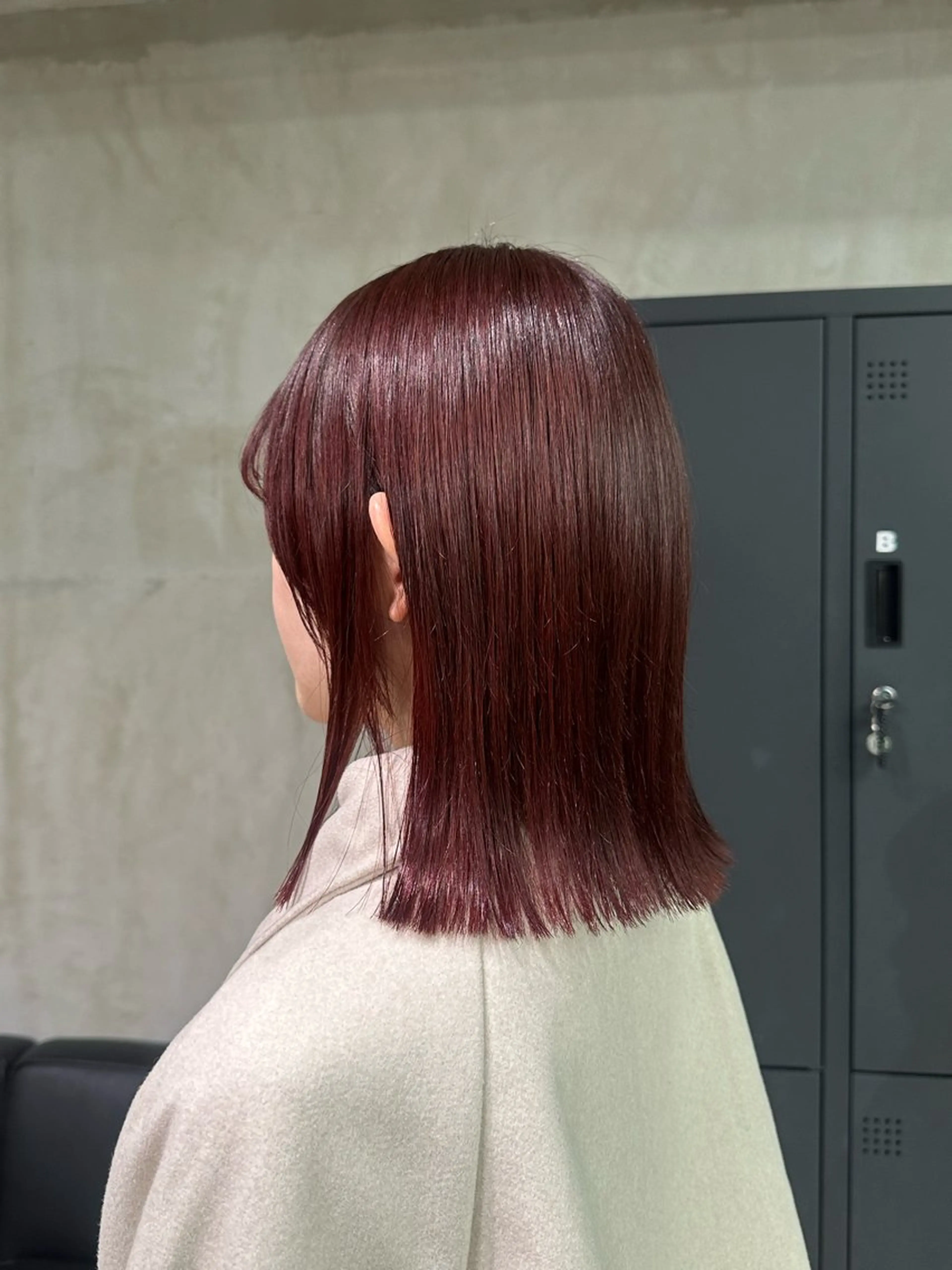 ミディアム カラー カシス ヘアカラー よしだ りんのヘアスタイル