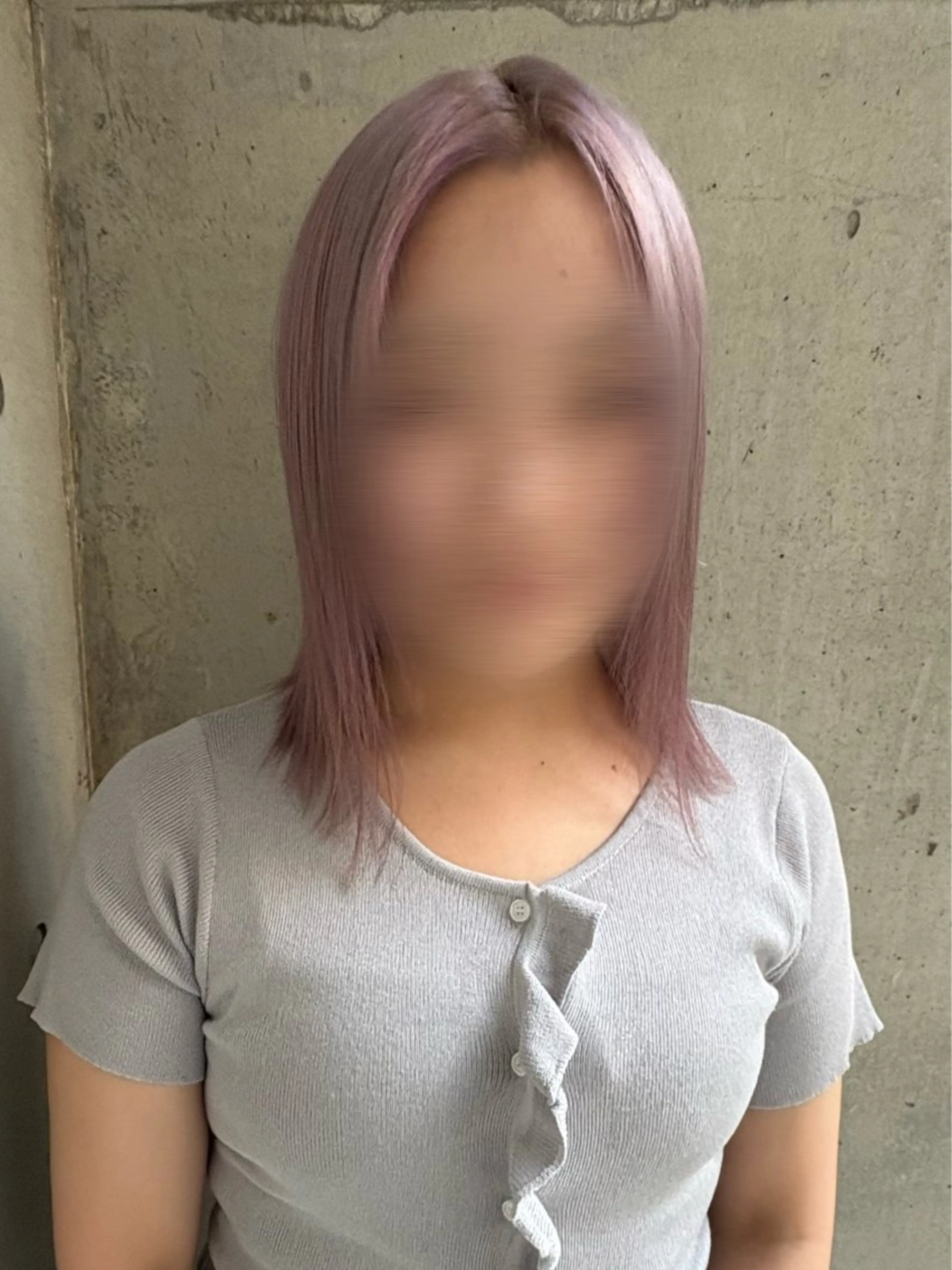 ミディアム ｢韓国風カラー ｣サナのヘアスタイル