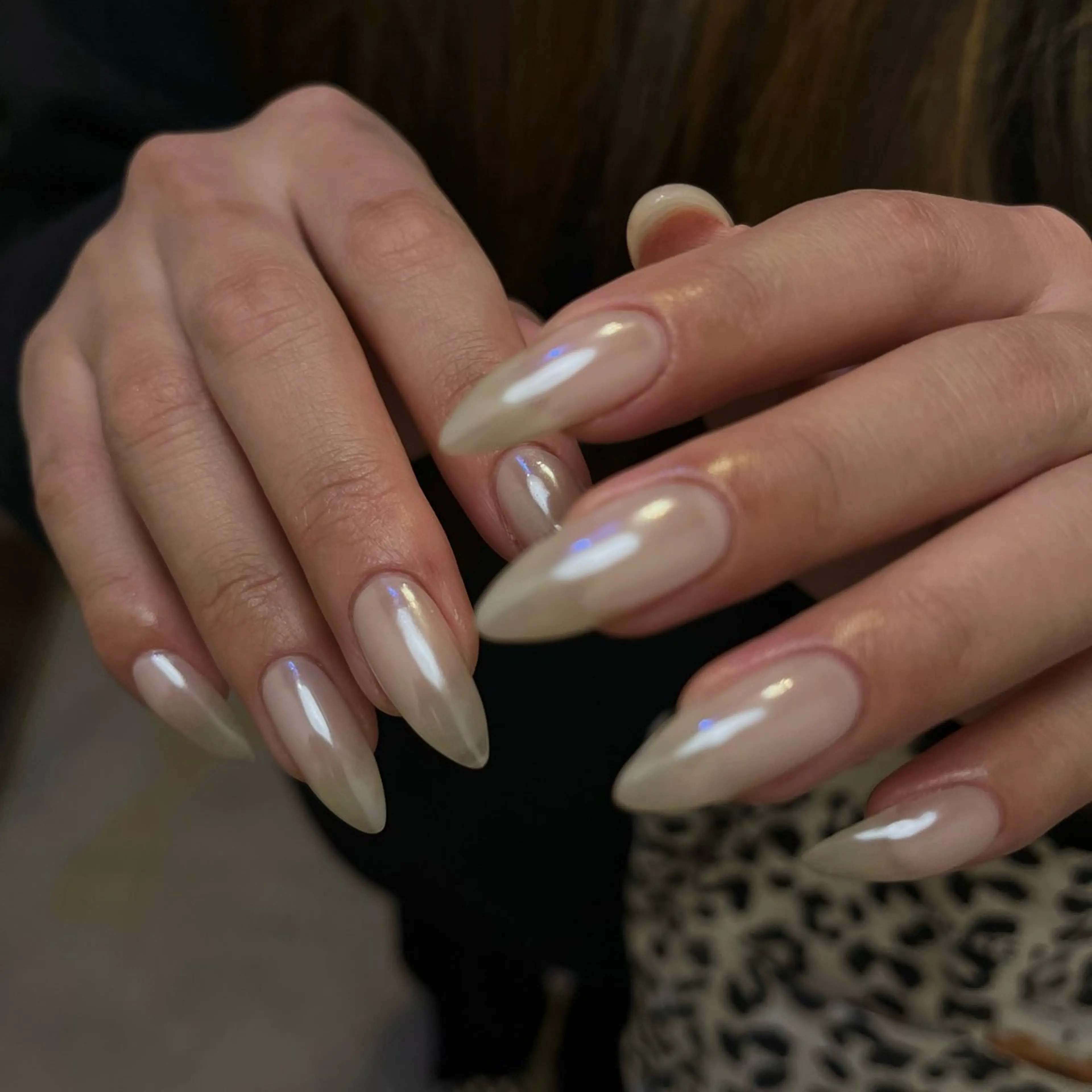 ネイル ミラーネイル ハンドネイル aiu  ｱｲﾕｰ ちひろのネイルデザイン