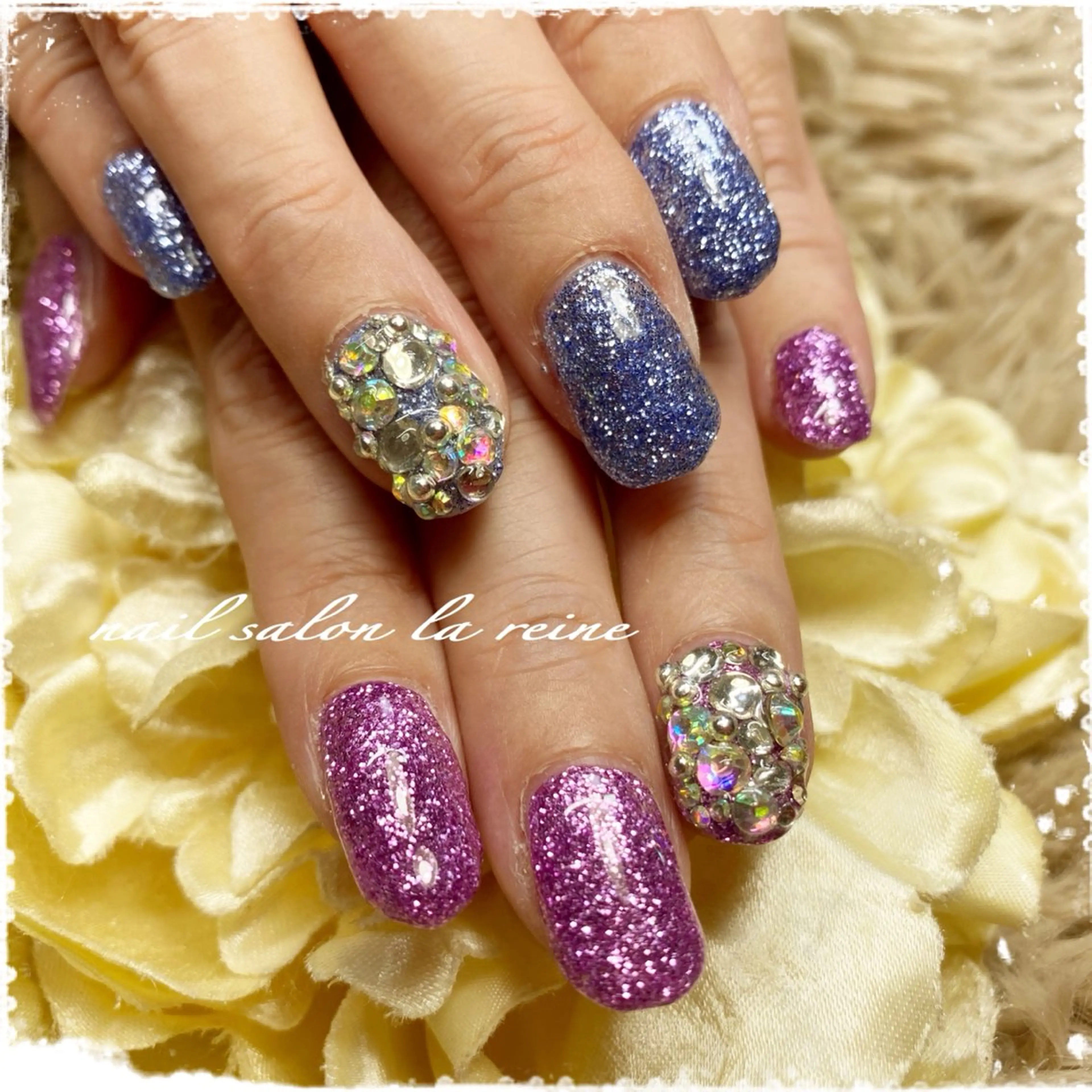 ネイル ラメ(グリッター) ストーンネイル nail salon la reineのネイルデザイン