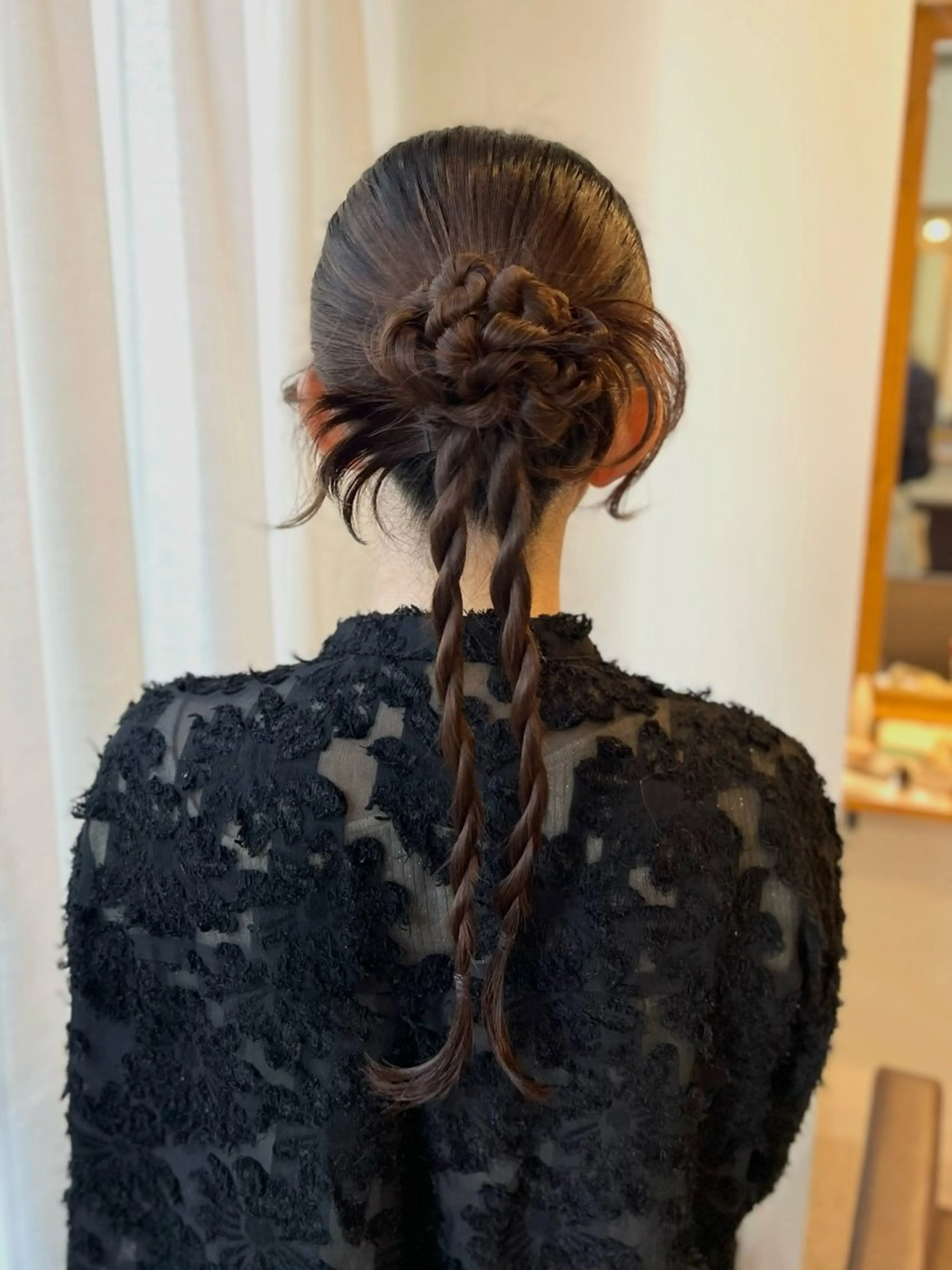 お呼ばれヘアやちょっとお洒落に決めたいときのヘアアレンジならぜひ✨ライブ前のヘアアレンジもぜひ✨日時要相談で‼️の写真