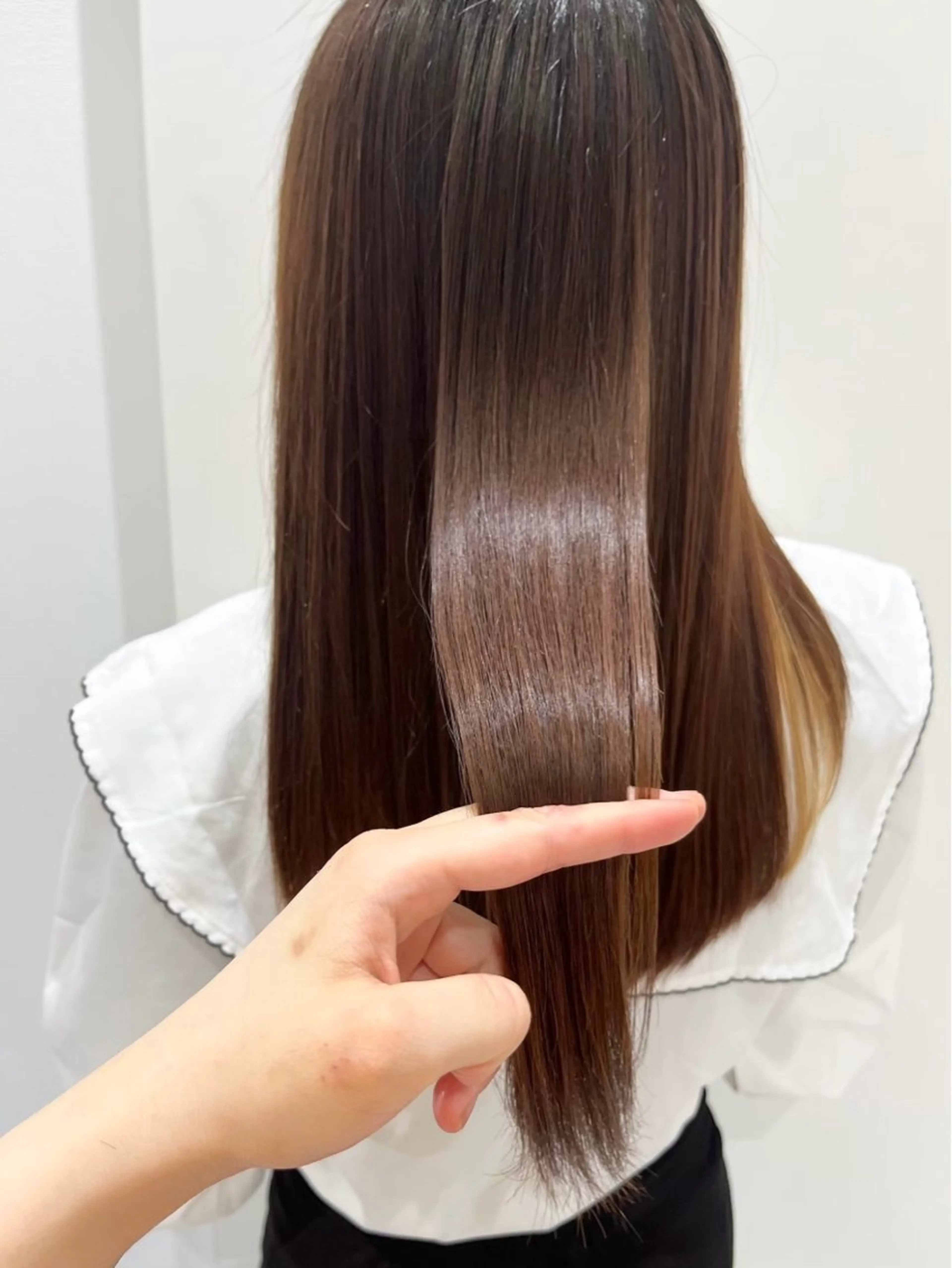 セミロング カラー 縮毛矯正 カット 縮毛矯正 トリートメント 岩崎 裕司のヘアスタイル