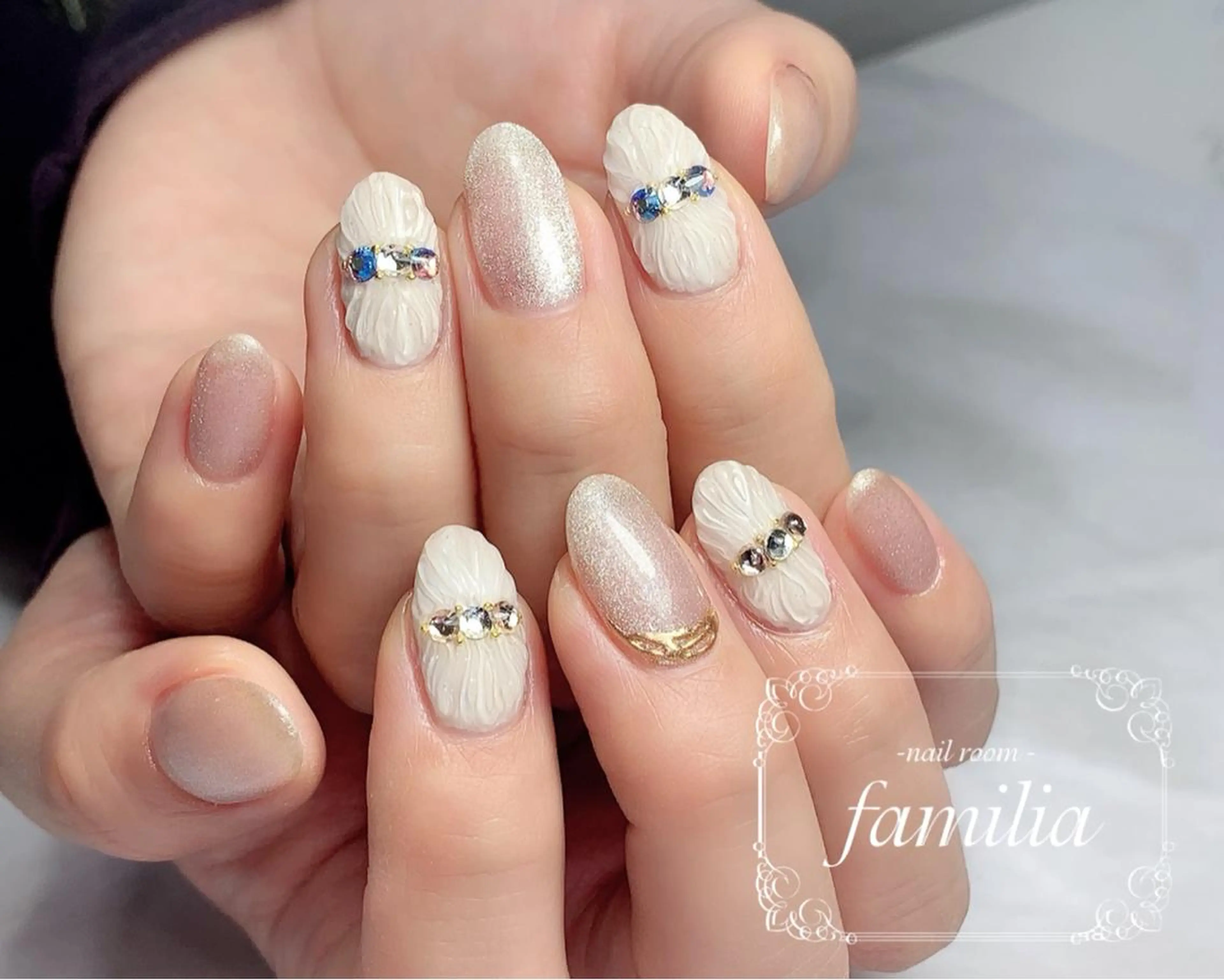 ネイル ハンドネイル -nailroom- familiaのネイルデザイン