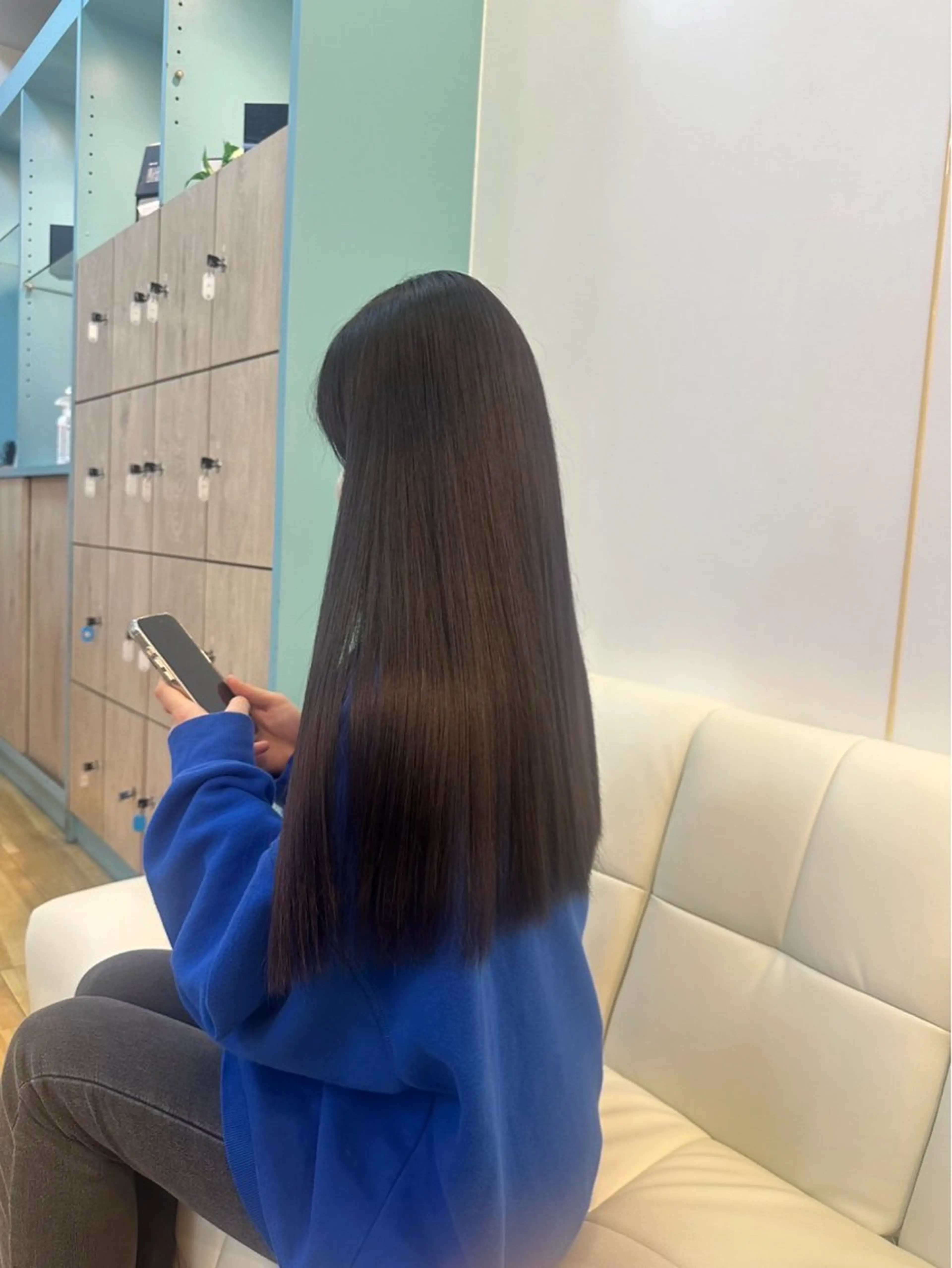 🕊️ レディースカット&艶カラーの写真