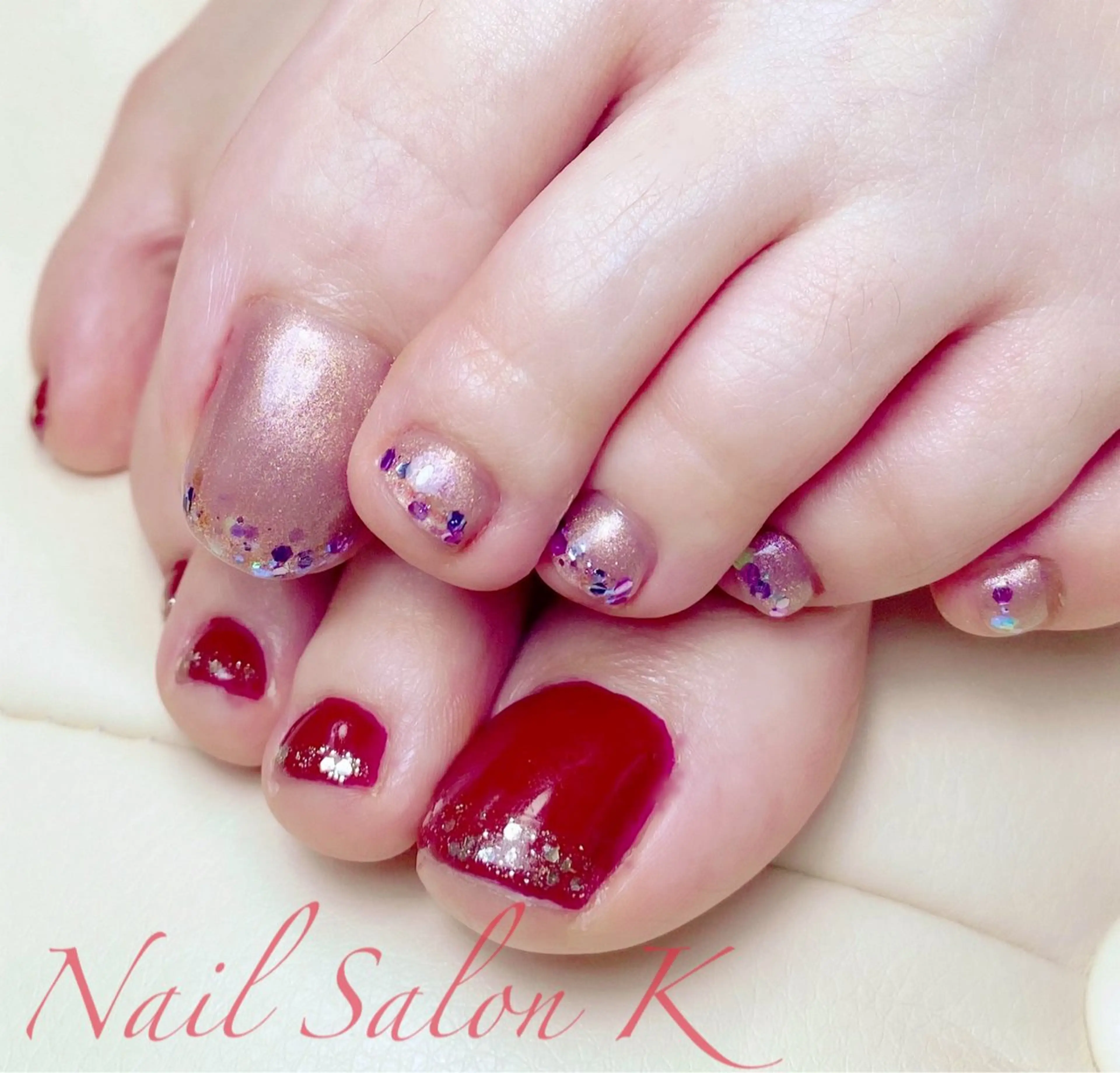 ネイル ボルドー ラメ(グリッター) 持ち込み フットネイル Nail Salon K 🧸美爪育成のネイルデザイン