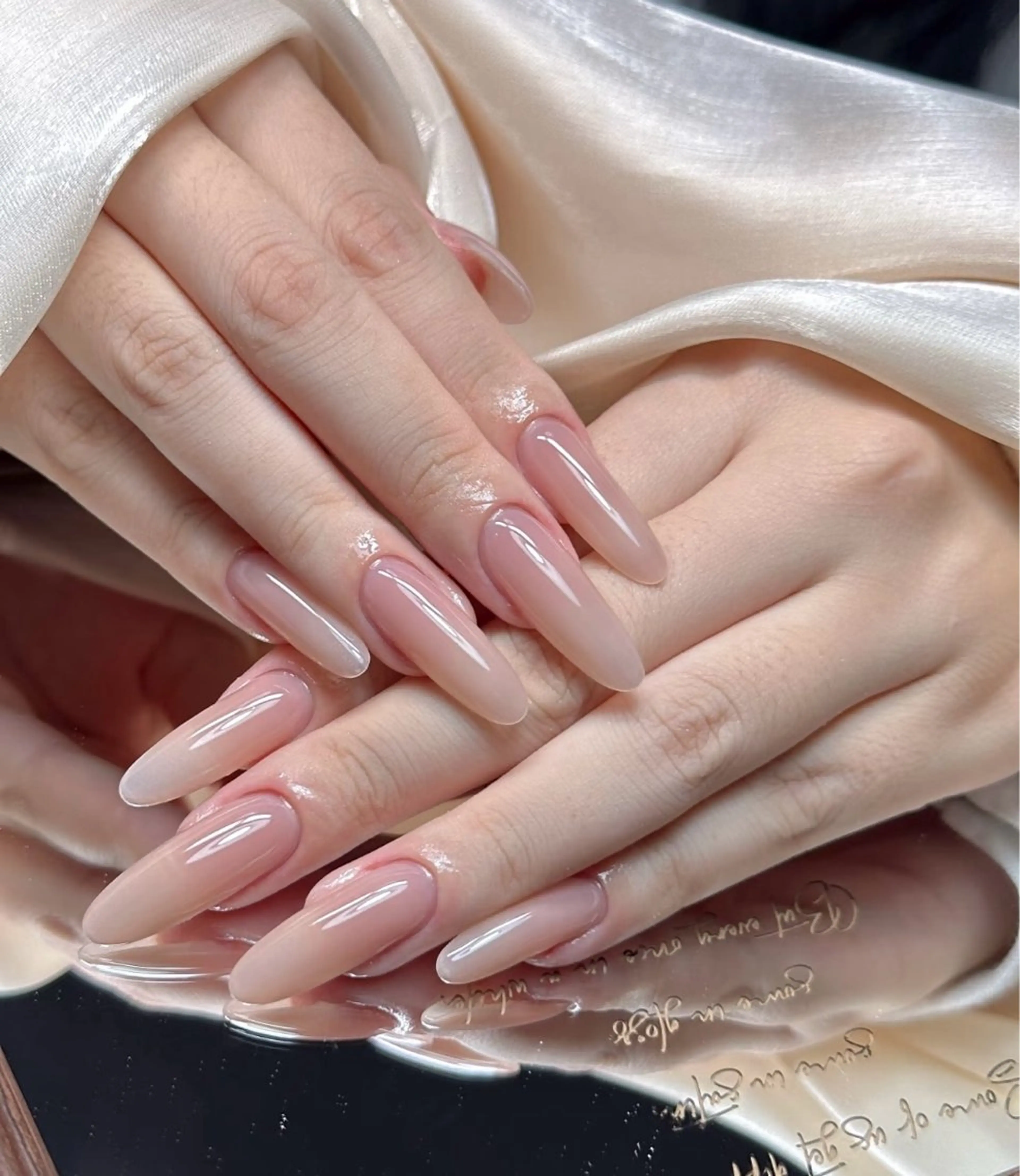 ネイル アートネイル チークネイル 長さ出し フラッシュネイル キラキラネイル ハンドネイル ハンドケア For you. Nail Salonのネイルデザイン