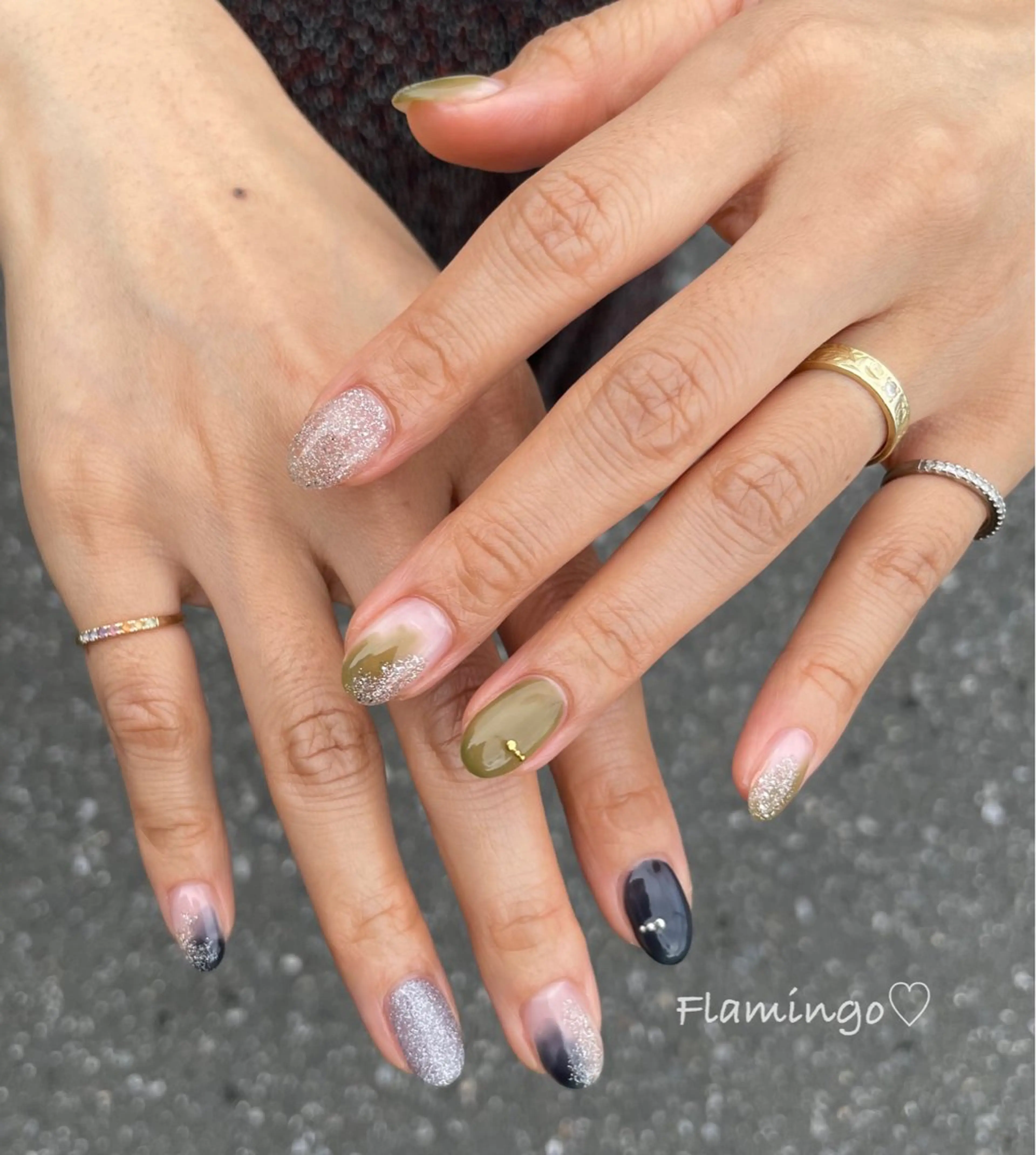 ネイル フラッシュネイル ネイビー ニュアンスネイル ワンカラーネイル ピスタチオネイル ハンドネイル フィルイン／自爪育成 ／爪に優しい施術のネイルデザイン