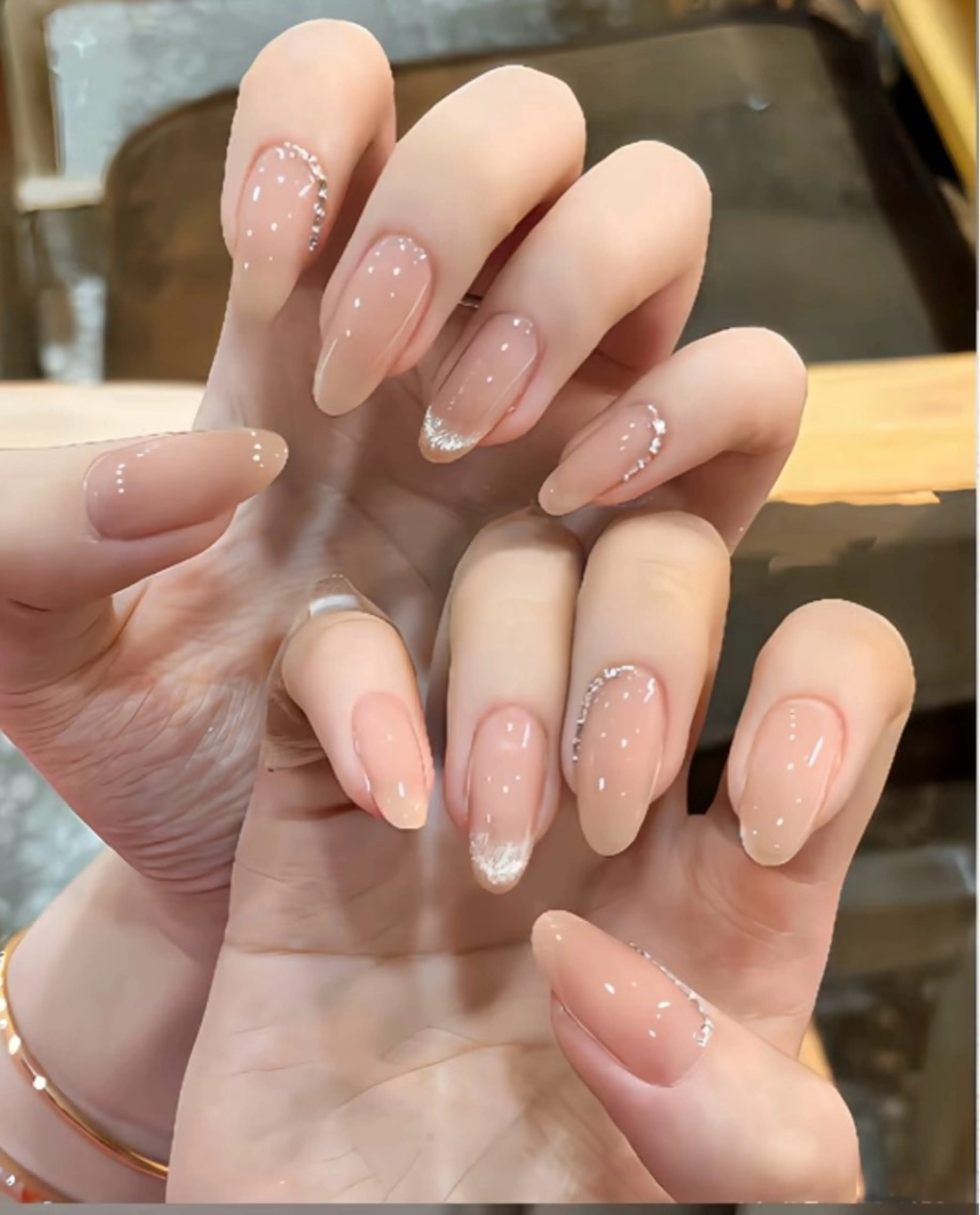 ネイル チークネイル 長さ出し フラワーネイル フレンチネイル ガーリー sun nail池袋 モデル募集のネイルデザイン