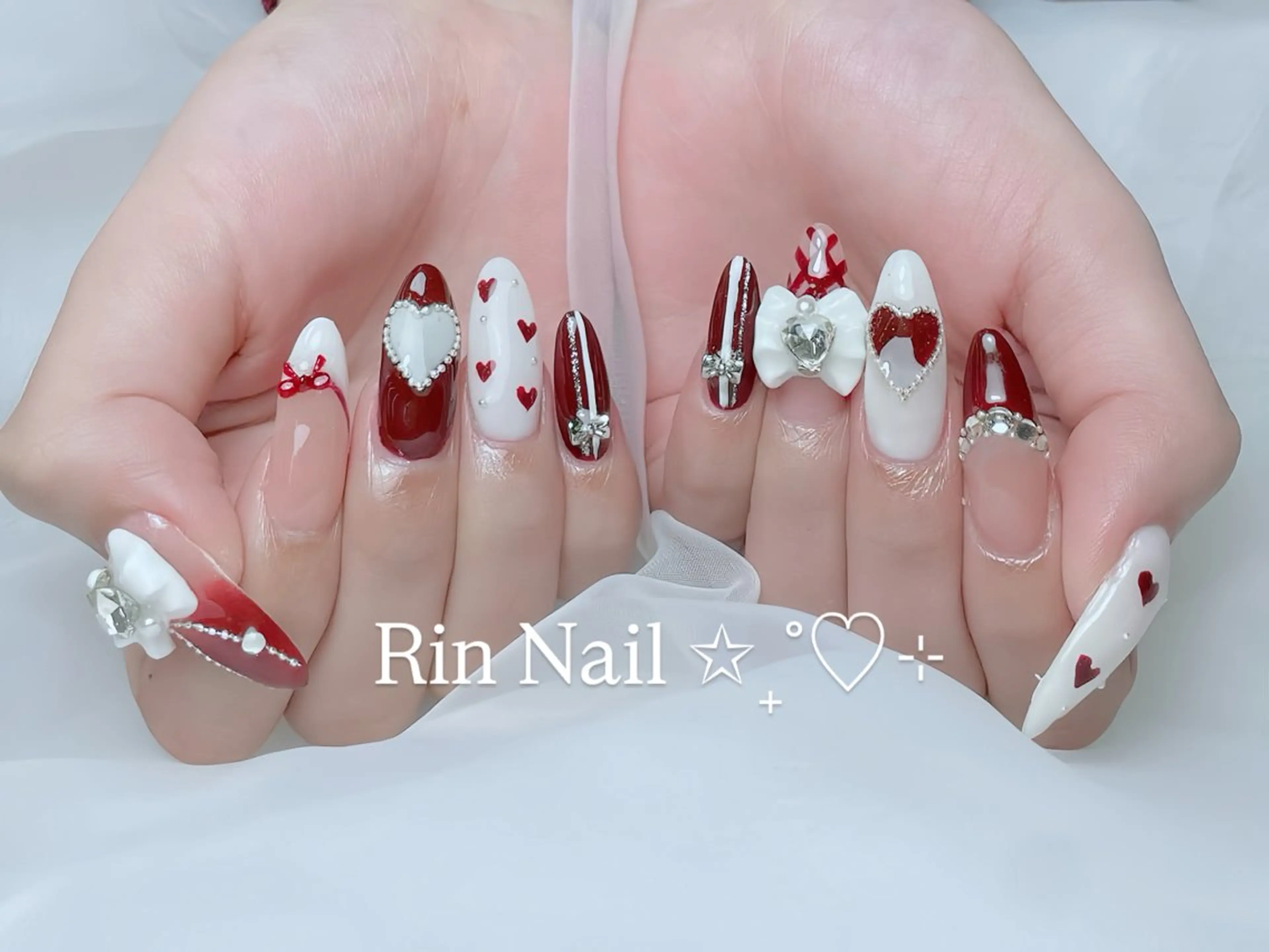 ネイル 成人式 ロングネイル ネイルチップ ハンドネイル Rin Nail 新大久保店のネイルデザイン