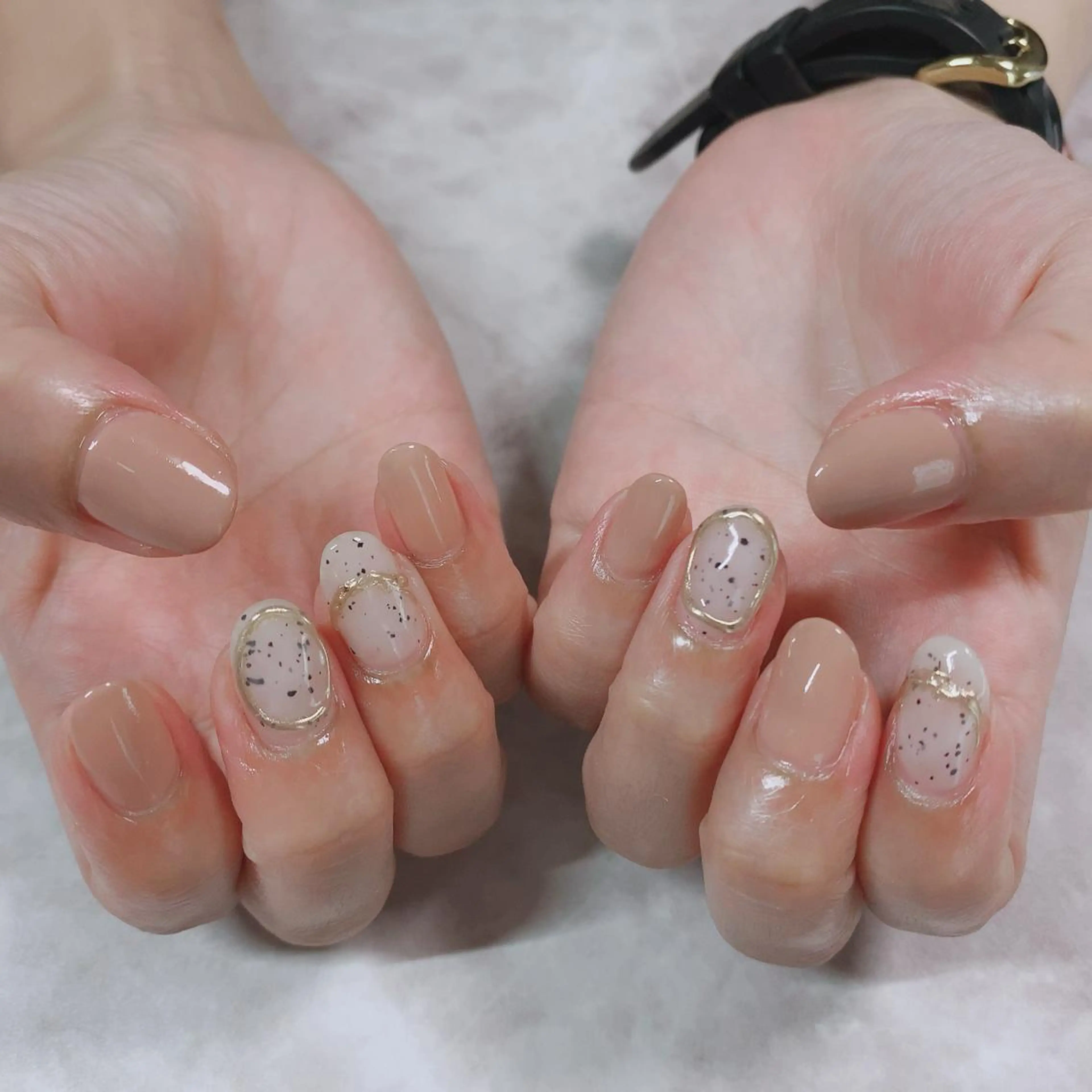 ネイル オフィスネイル シンプルネイル 夏ネイル マジョリカ ブルーのネイルデザイン