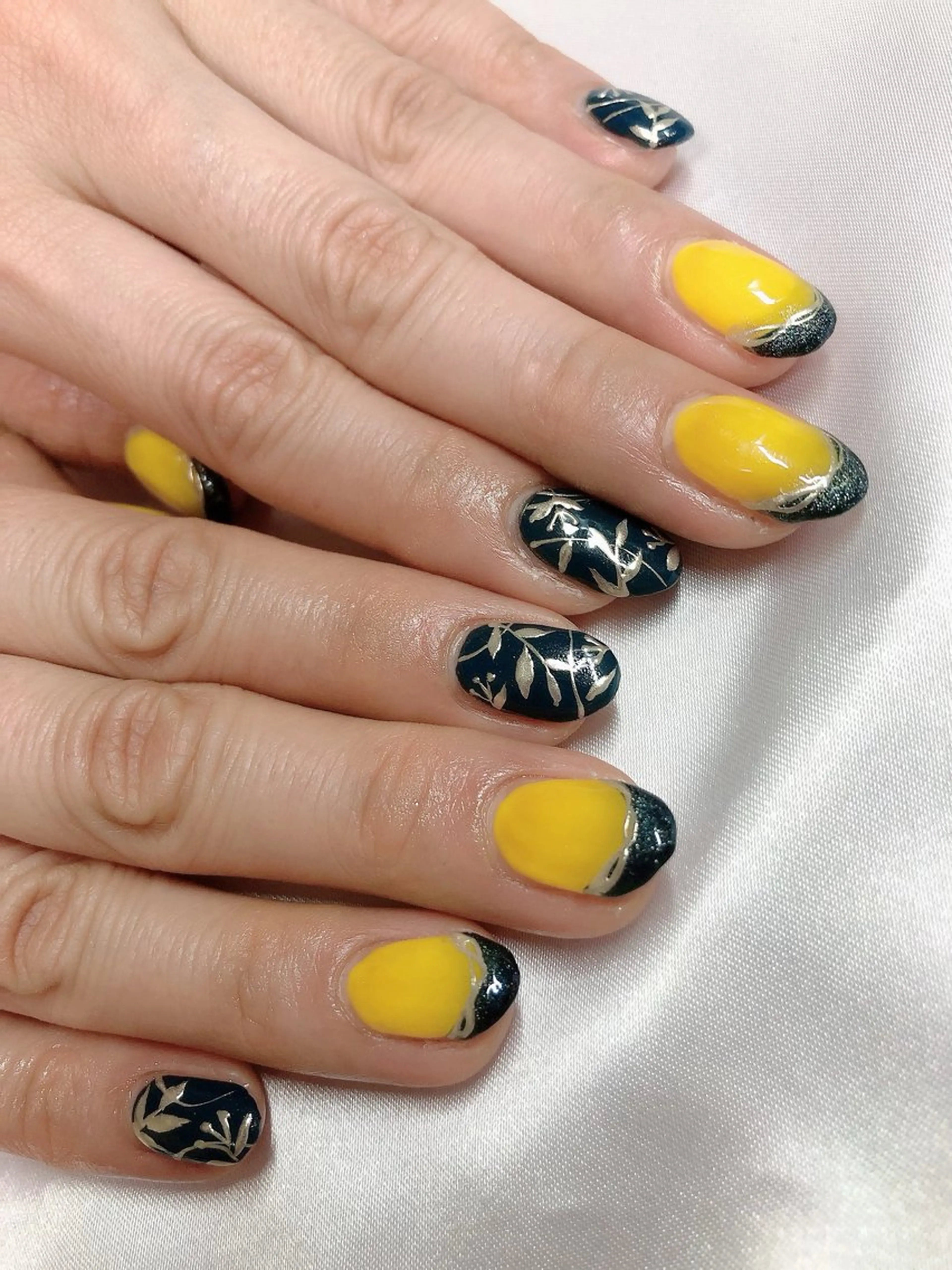 ネイル ハンドネイル MIMINENE NAILのネイルデザイン