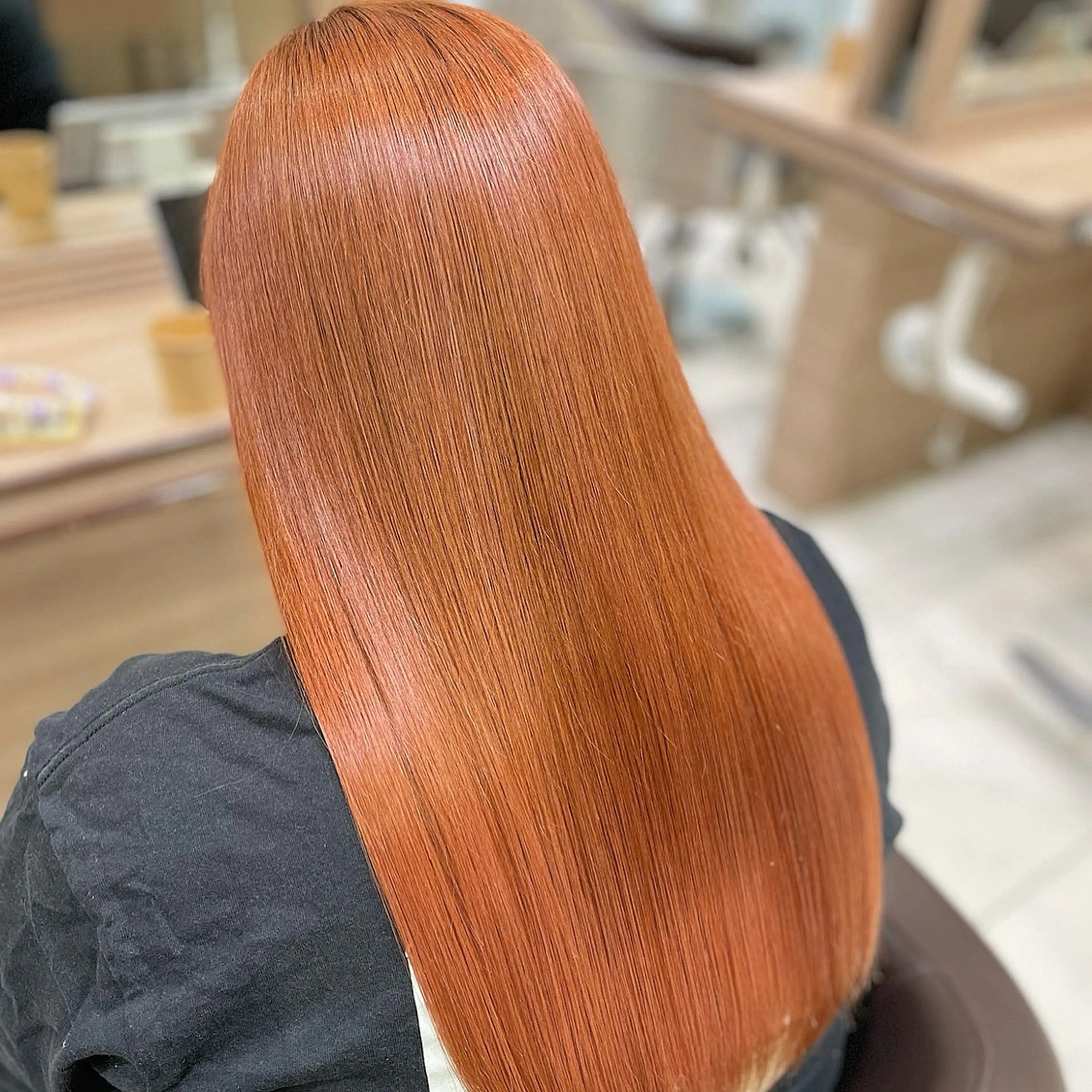 カラー 長尾菜々美🐰 ／ハイトーンカラーのヘアスタイル