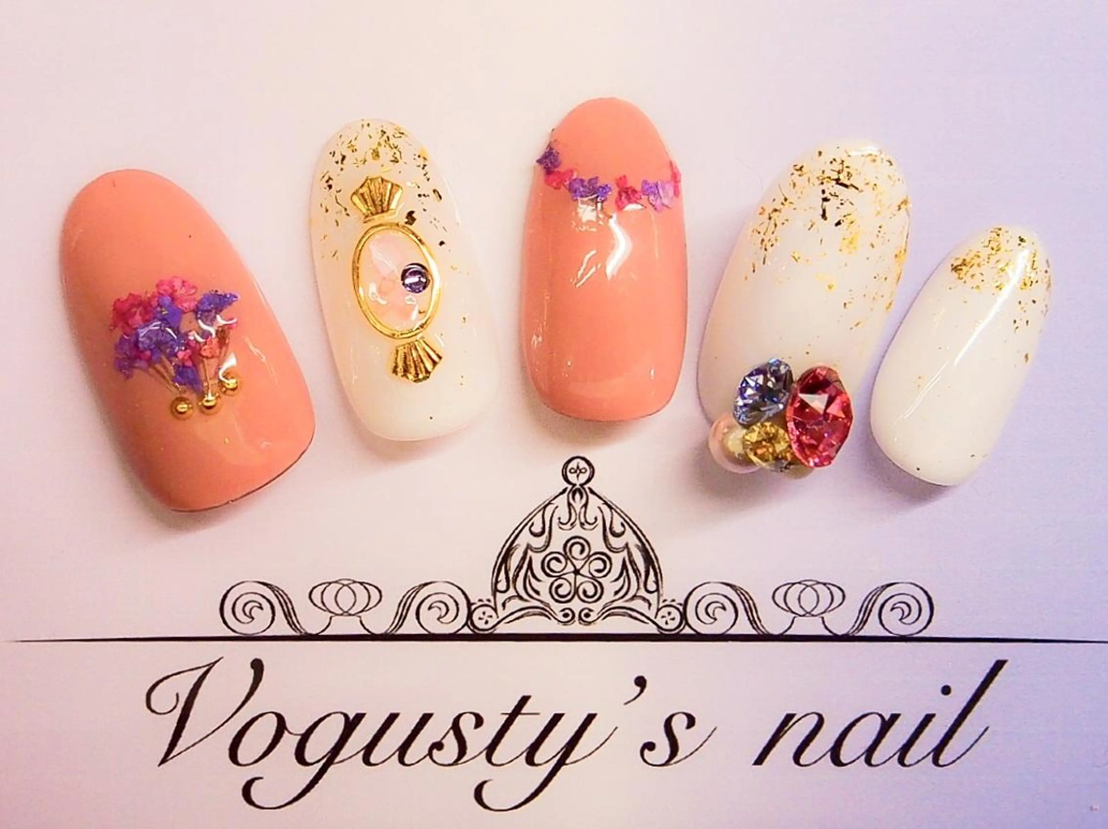 ネイル 春ネイル ストーンネイル ボガスティーズネイル 川崎店のネイルデザイン