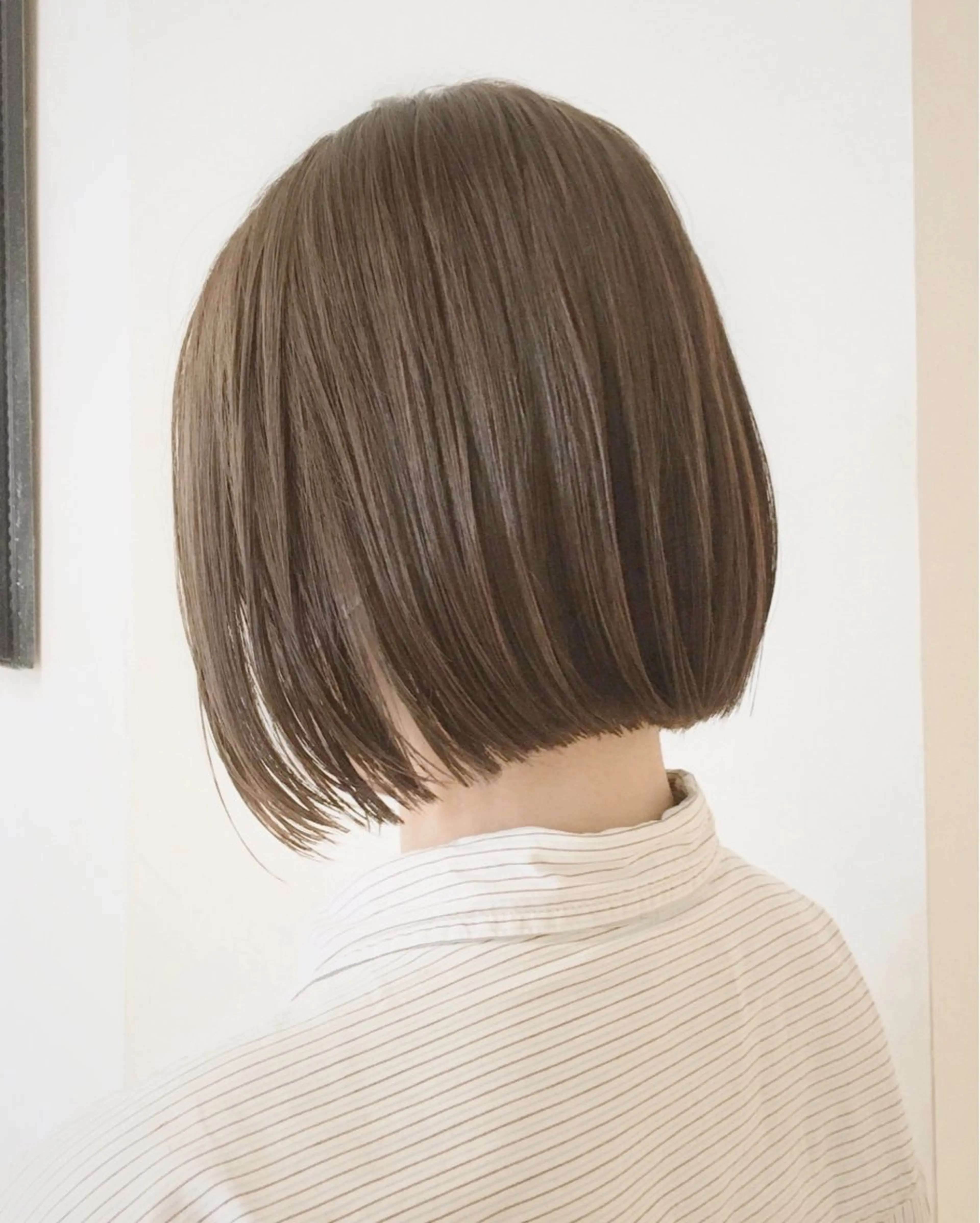 ミディアム カラー ヘアアレンジ ベージュカラー ハイライトカラー ボブ ハイライト カット ヘアカラー トリートメント Lien所属・marika/ボブ /透明感カラーのヘアスタイル