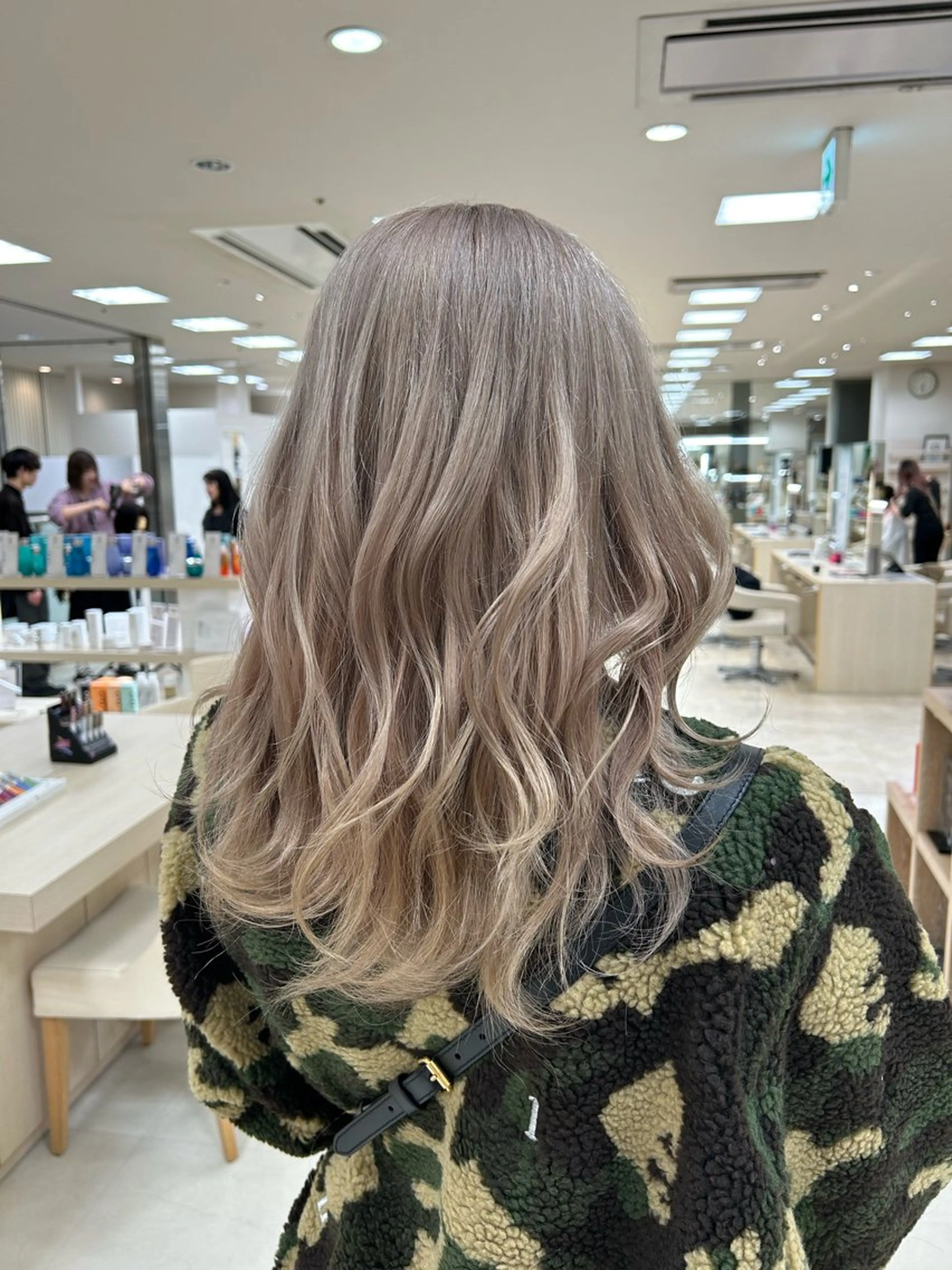 カラー 💜暖色系カラー/ ブリーチカラー💜のヘアスタイル