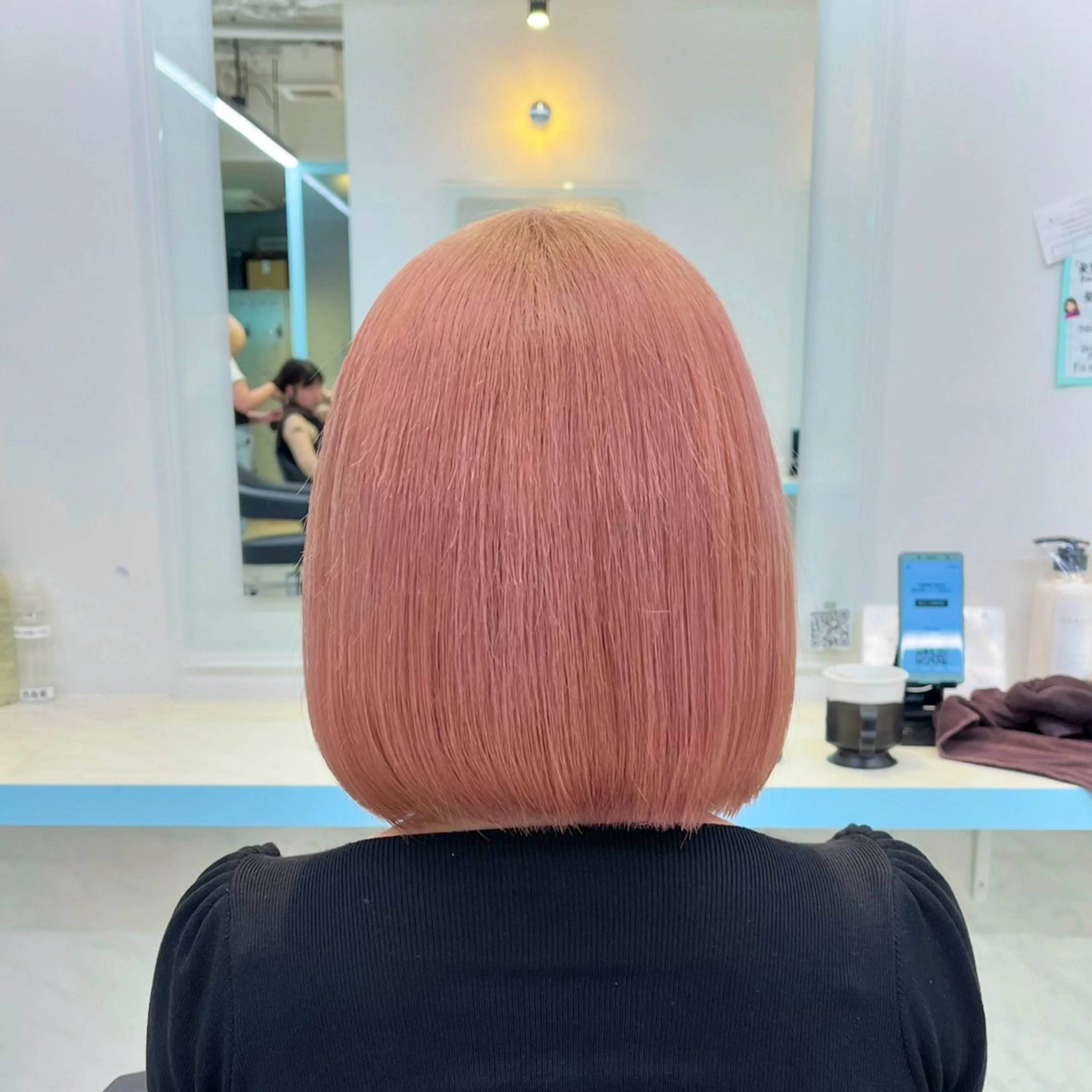 ショート カラー ヘアカラー トリートメント ブリーチカラー 🩵MIZUKIのヘアスタイル