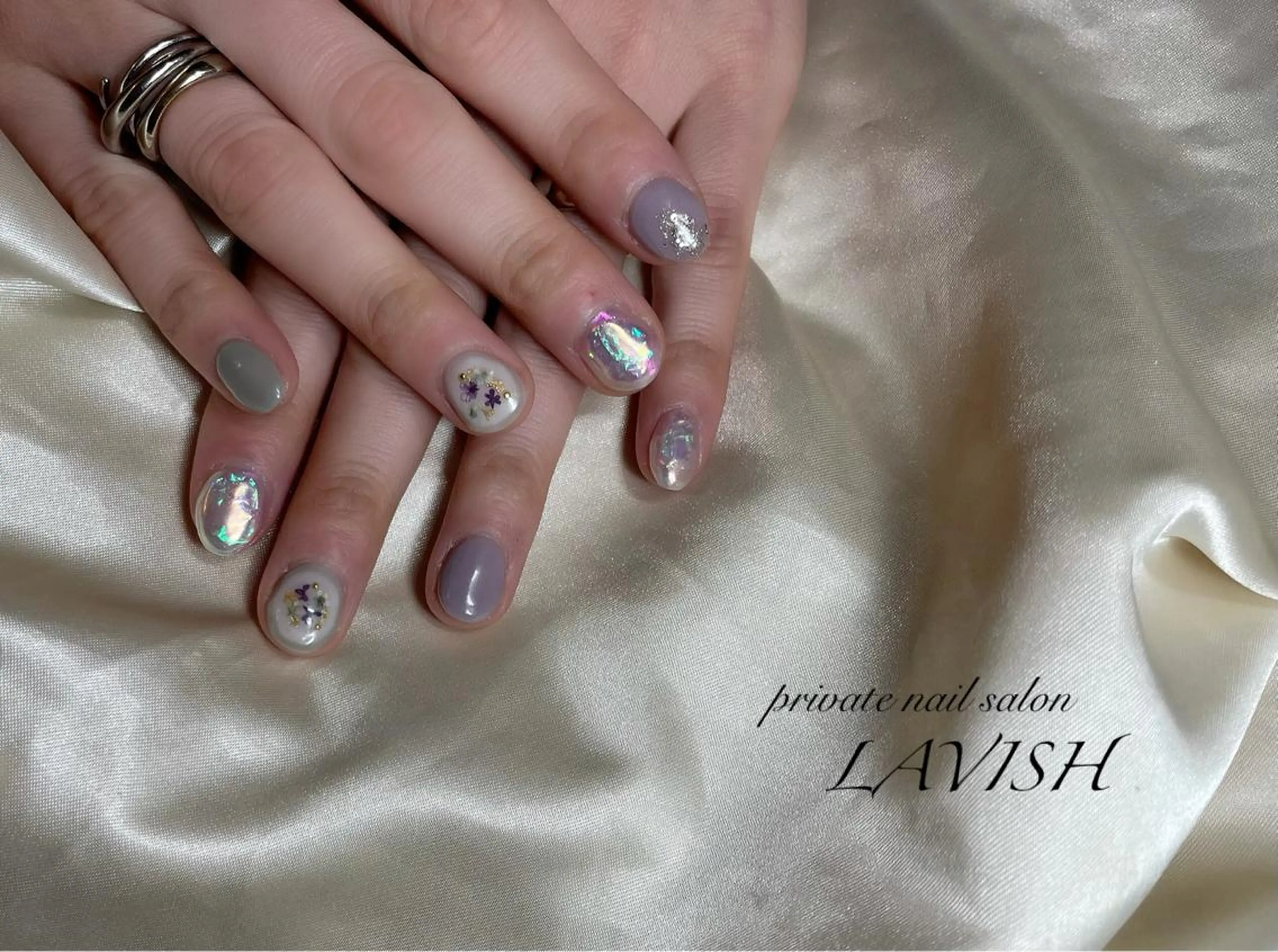 ネイル 氷ネイル・うるうるネイル マグネットネイル 春ネイル LAVISH nail salonのヘアスタイル