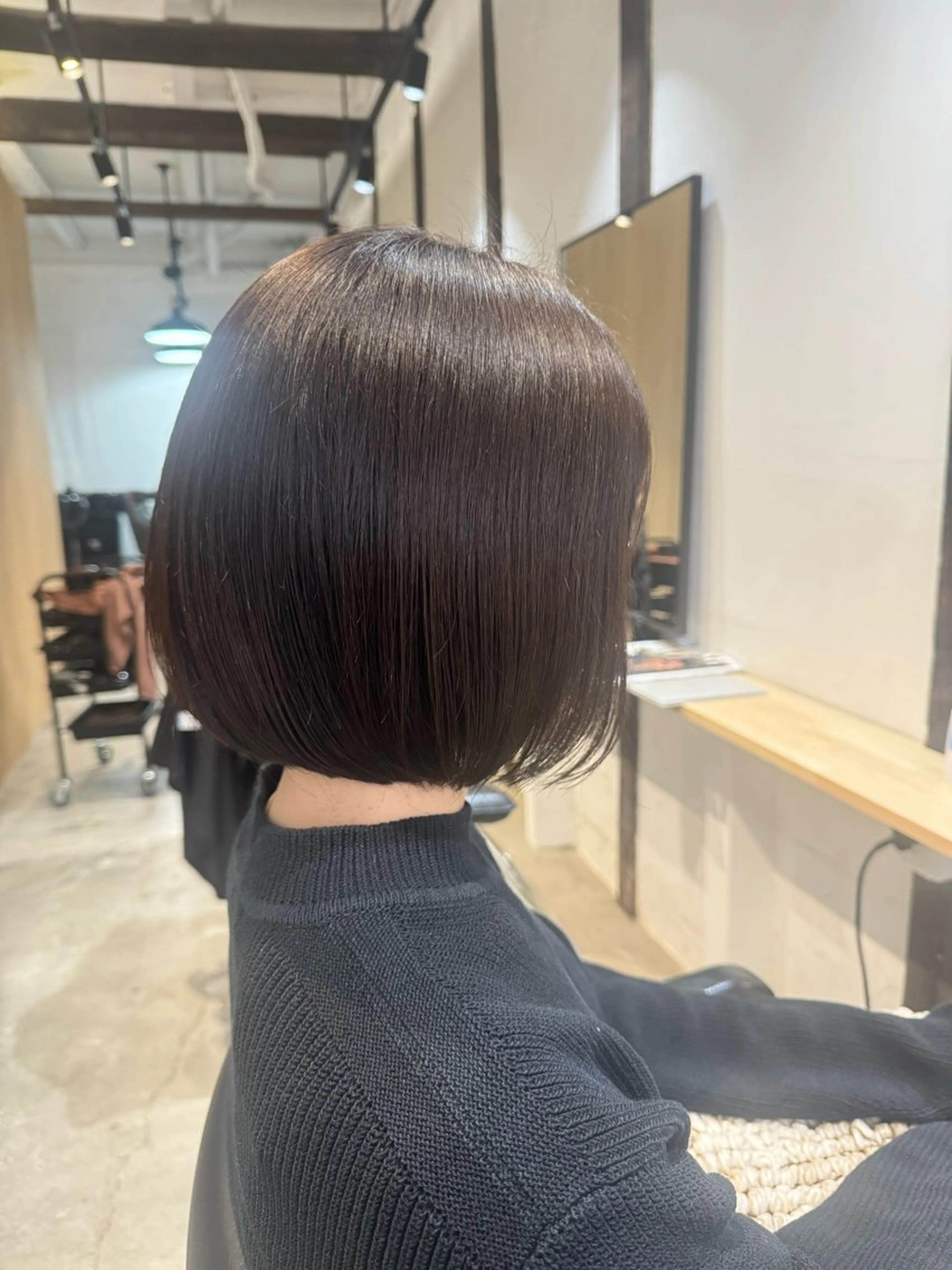 ショート ボブ カット 縮毛矯正 トリートメント 艶カラー 🩵NATSUKIのヘアスタイル