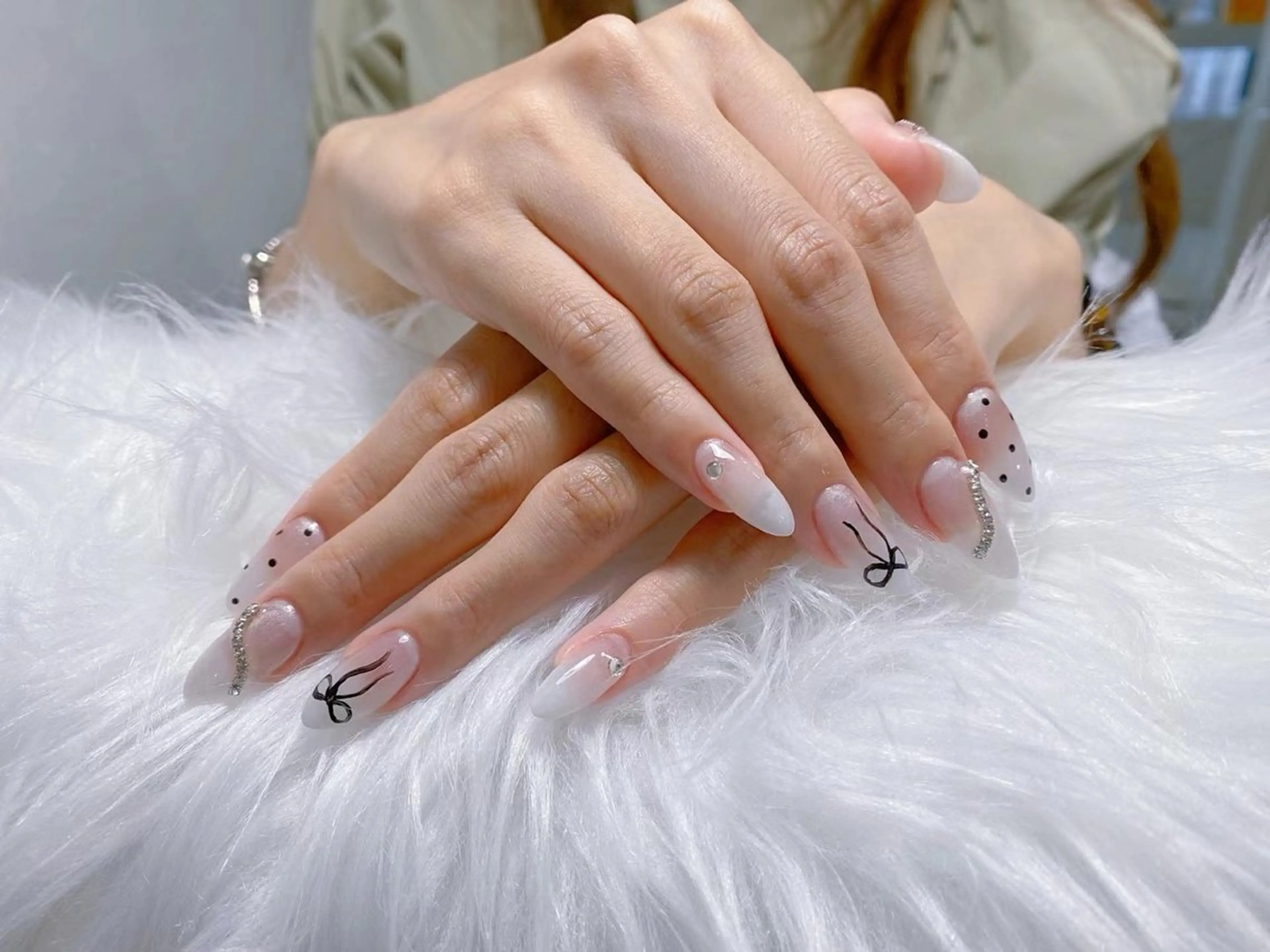 ネイル 持ち込み ハンドネイル 🌈 Laule'aのネイルデザイン