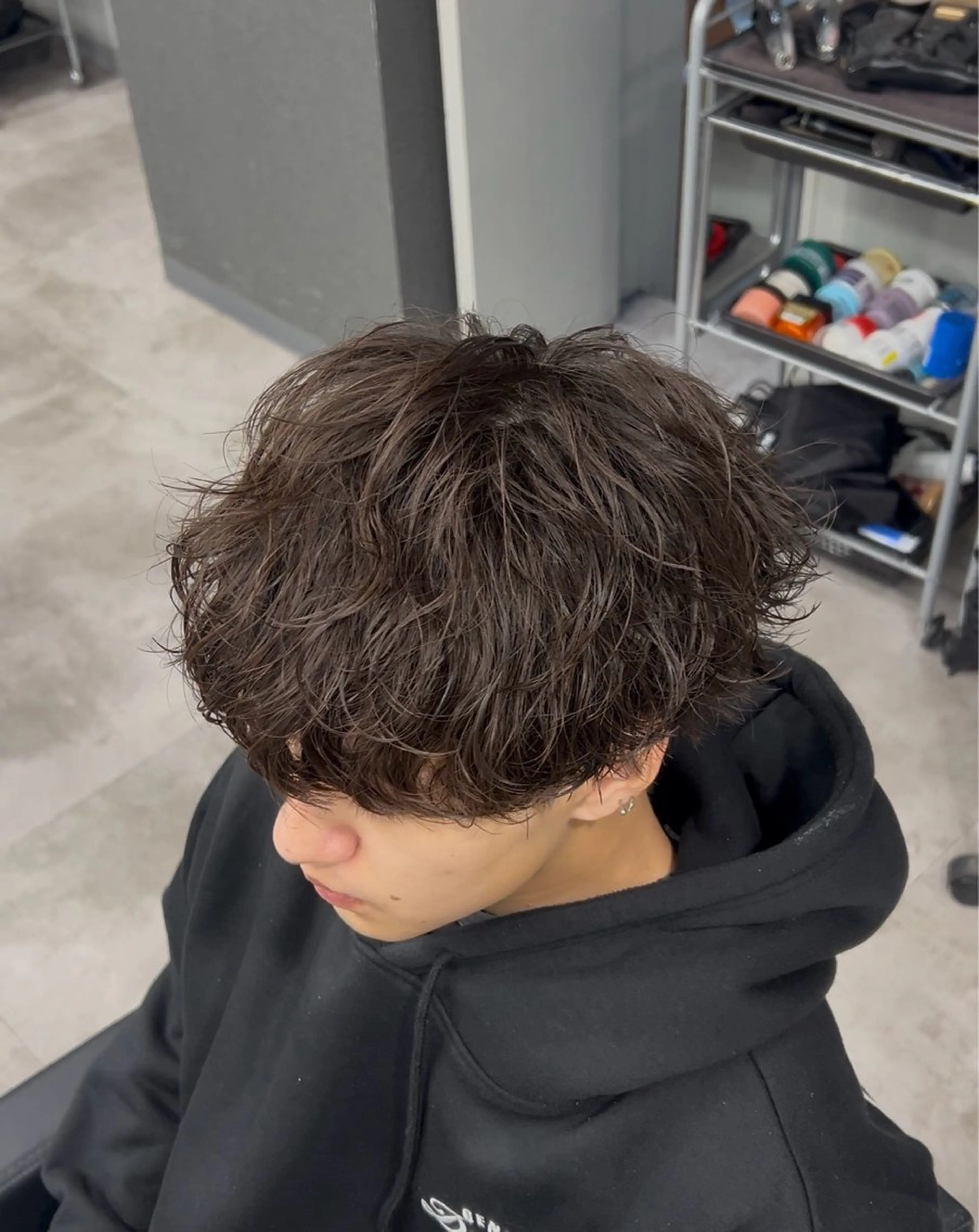 パーマ メンズ メンズパーマ 春島 翼のヘアスタイル
