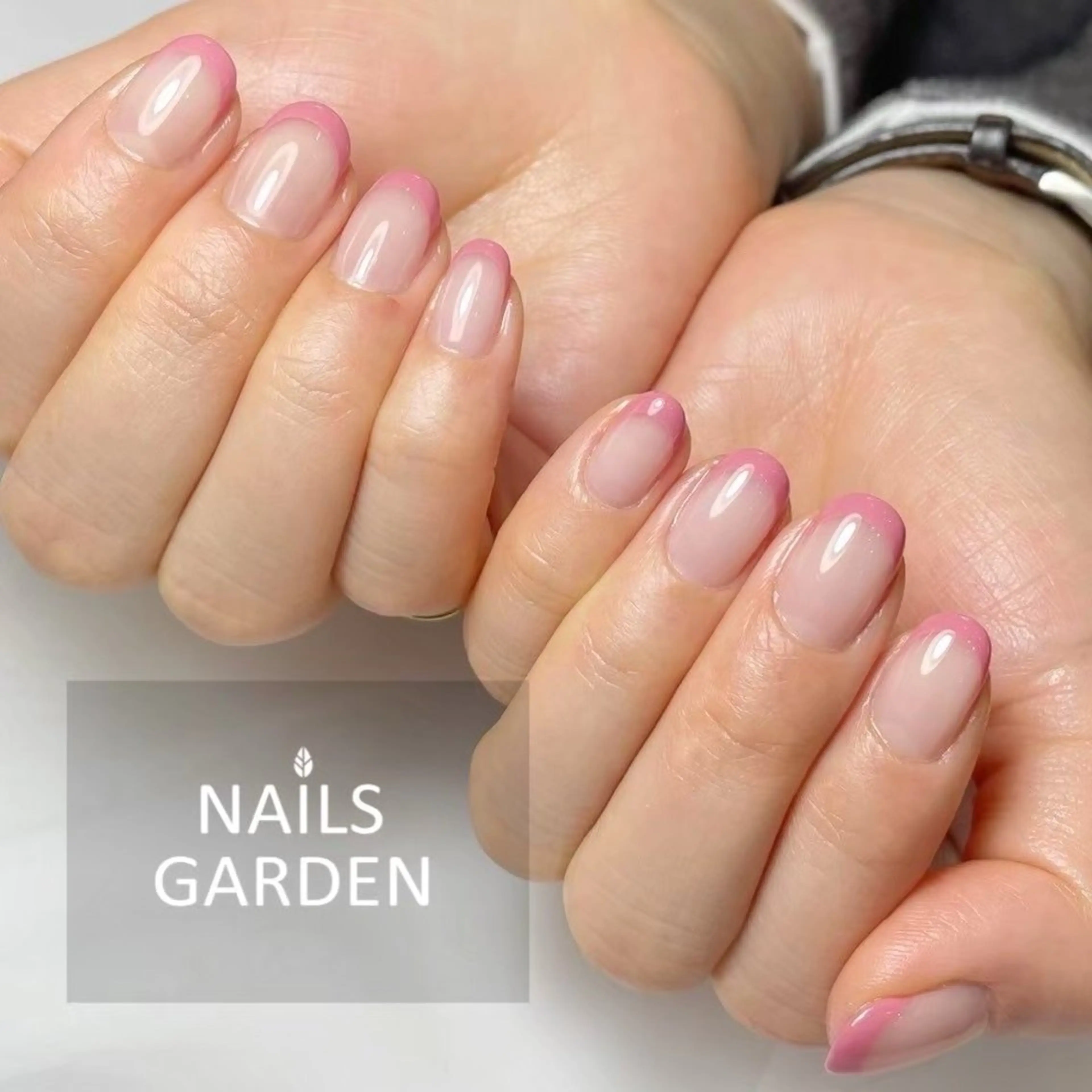 フレンチネイル(オフなし) 🌱 フィルイン／パラジェル使用／カラー800色以上！の写真