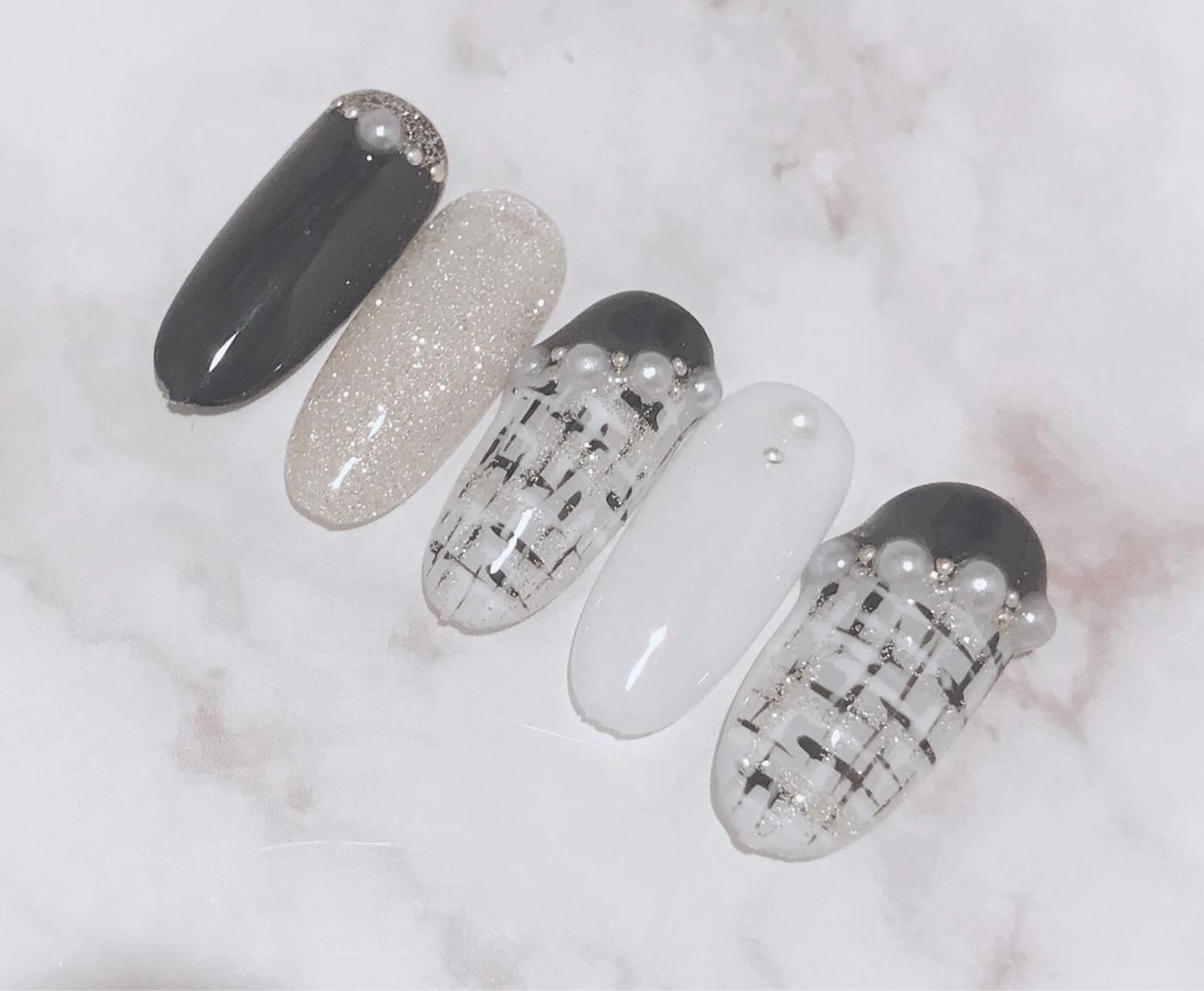 ネイル MiKi Nai池袋 長さだし得意のネイルデザイン