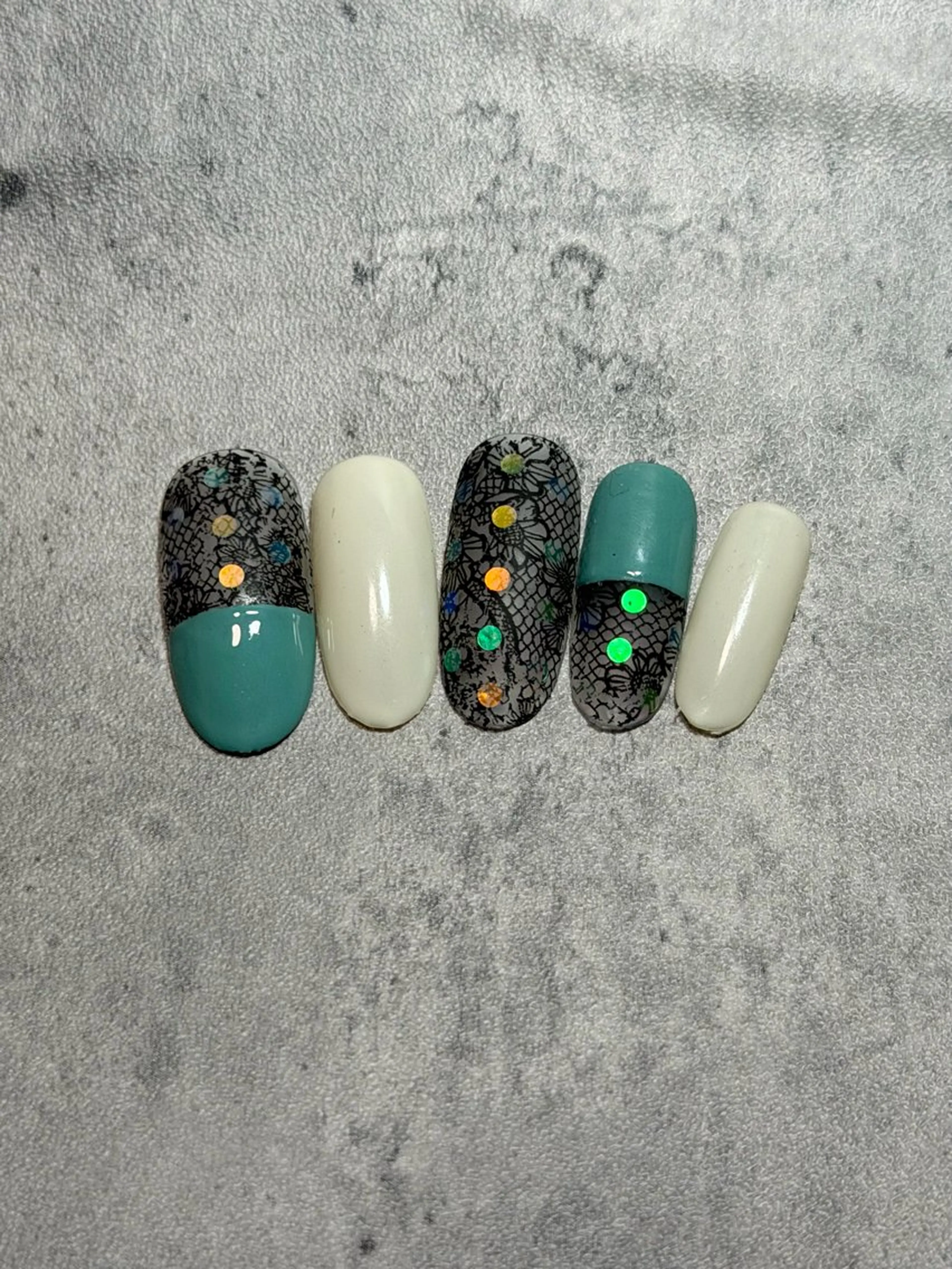 🌷ミニモ限定🌷フレンチネイル(オフ込み)の写真