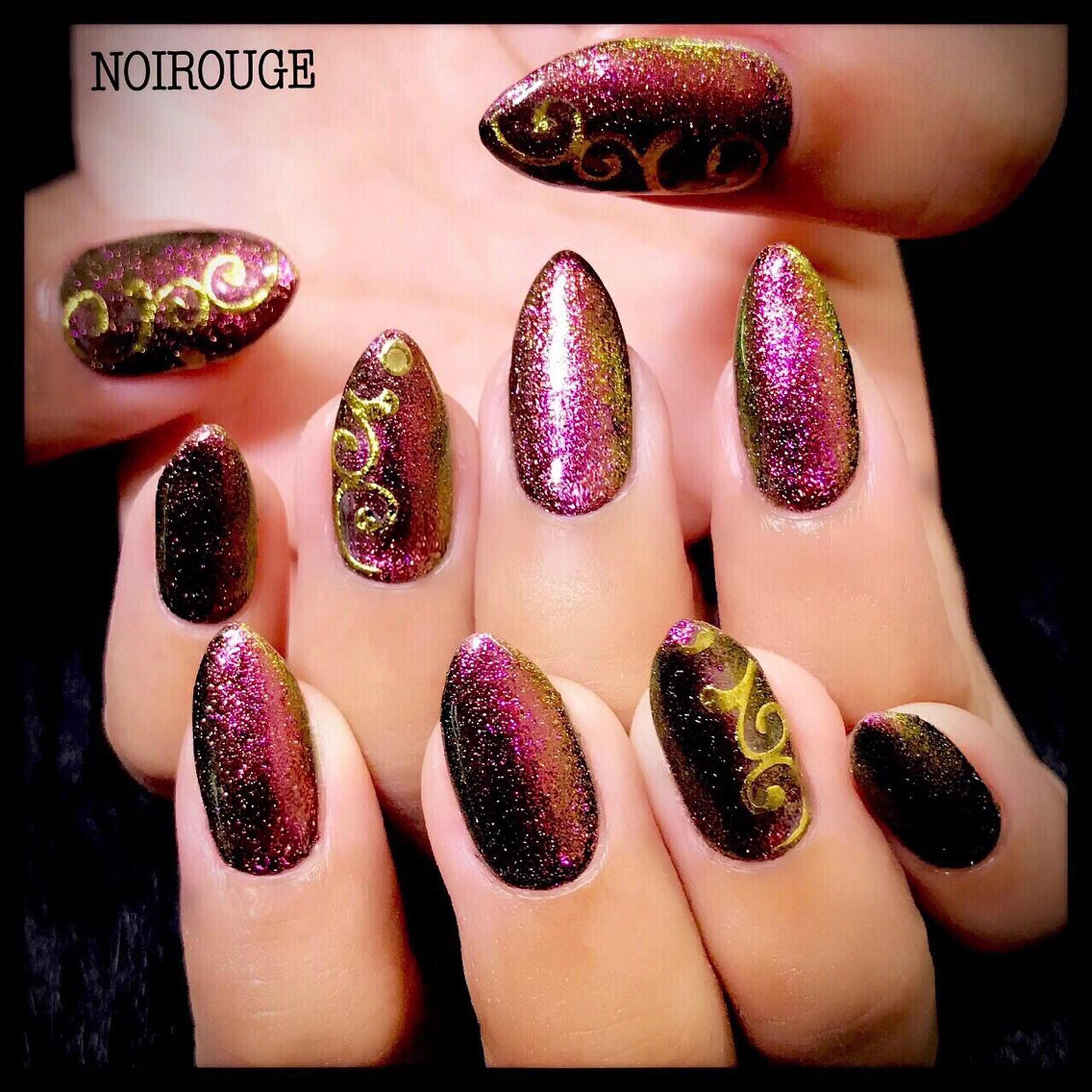 ネイル NOIROUGE所属・NOI ROUGEのネイルデザイン