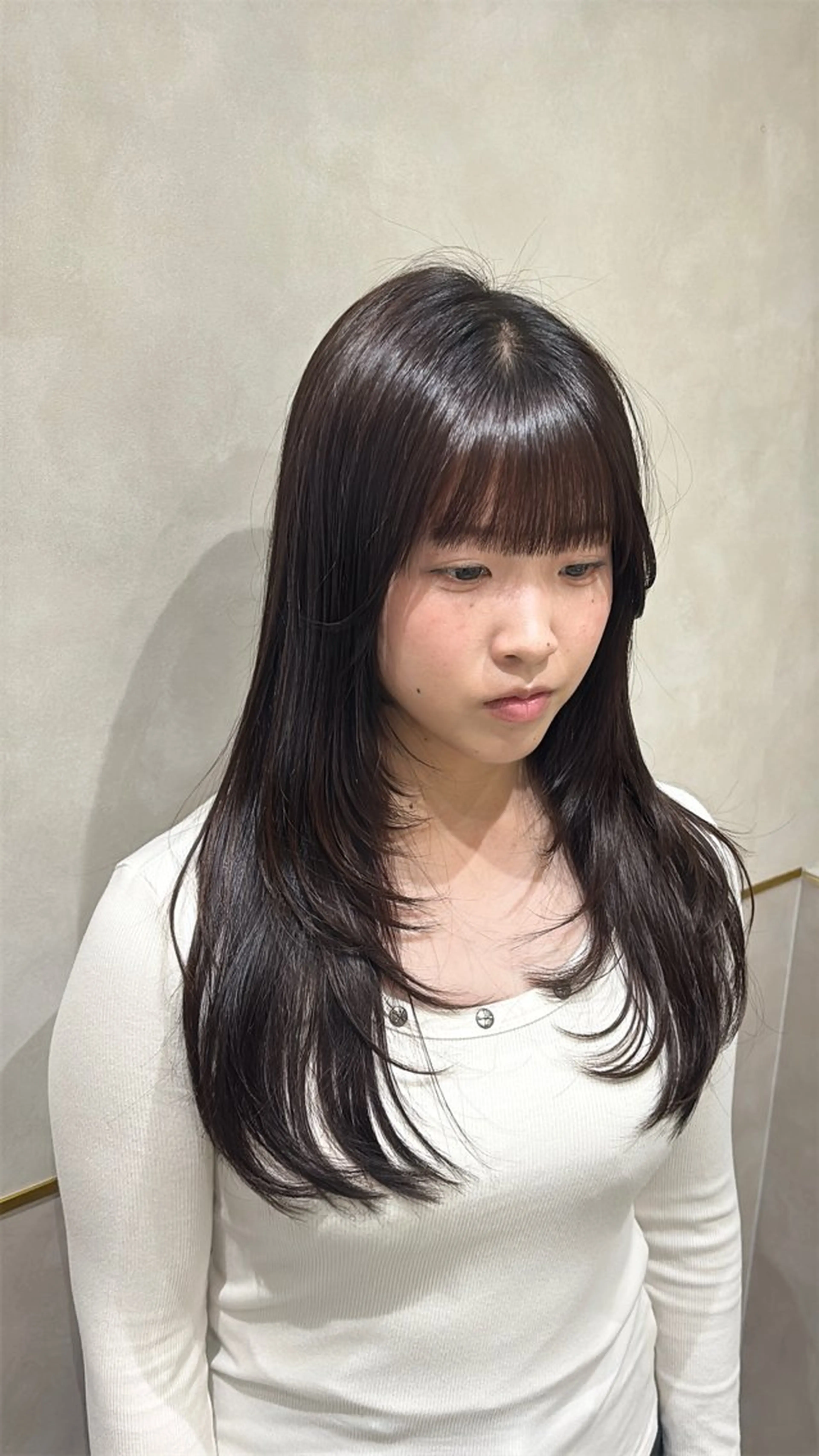 ロング ロングレイヤー 韓国風ヘア レイヤーカット ロング カット ヘアカラー トリートメント 高槻No. 1レイヤ ーカット🇰🇷白石のヘアスタイル