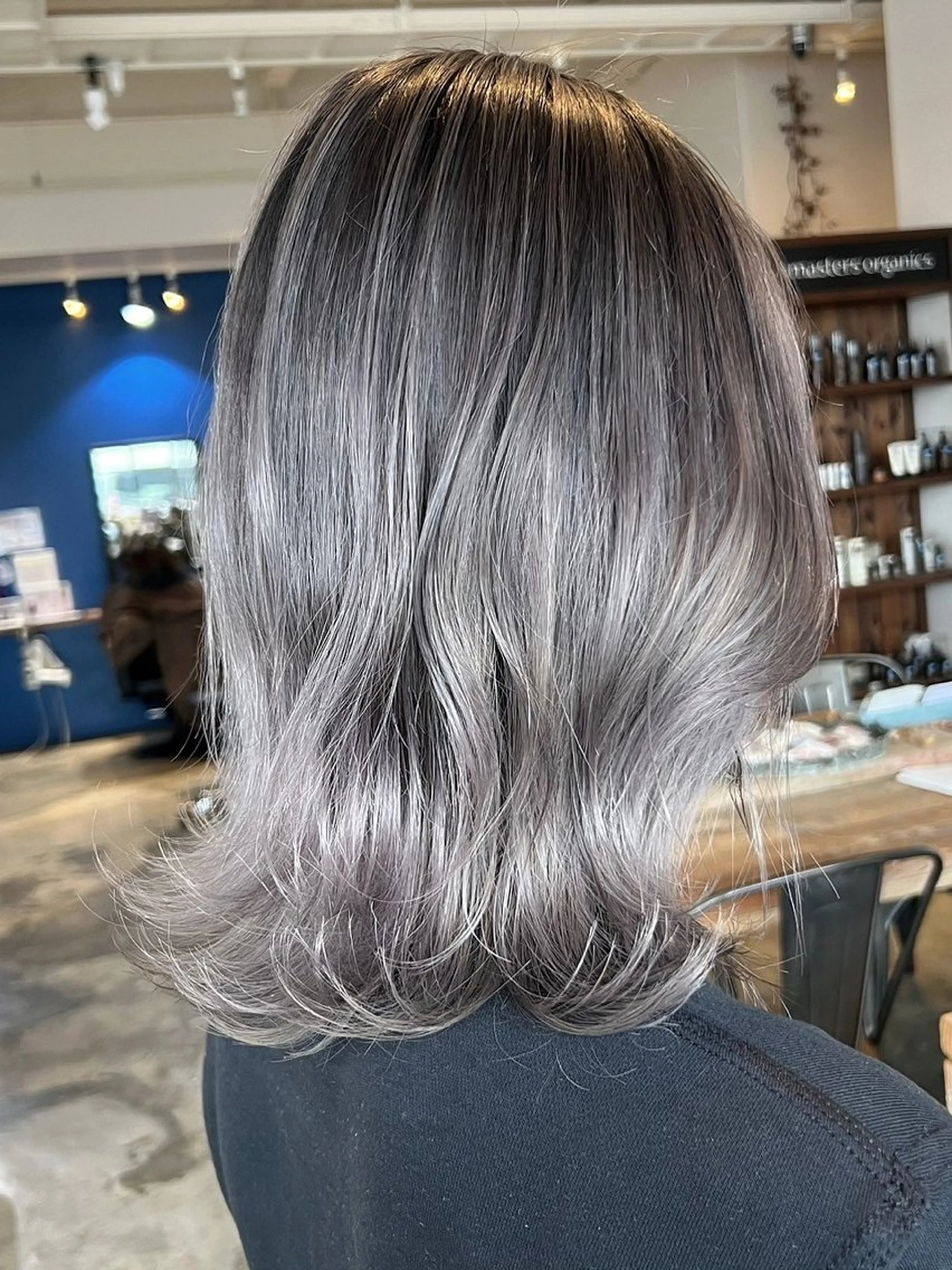 ミディアム カラー カット ヘアカラー トリートメント 岸下 理緒のヘアスタイル