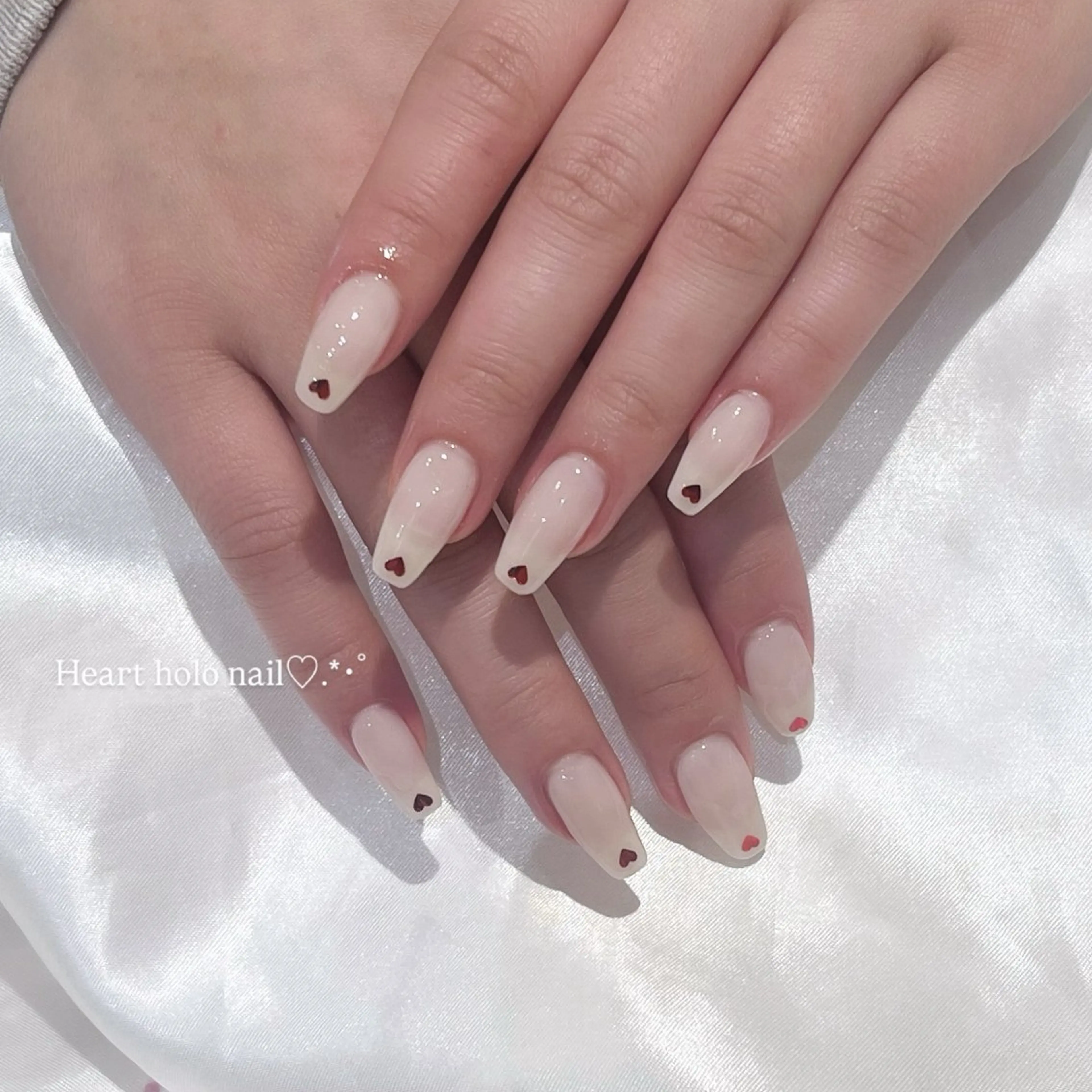 ネイル ハート ワンカラーネイル バレンタイン ハンドネイル aoi ♡のネイルデザイン