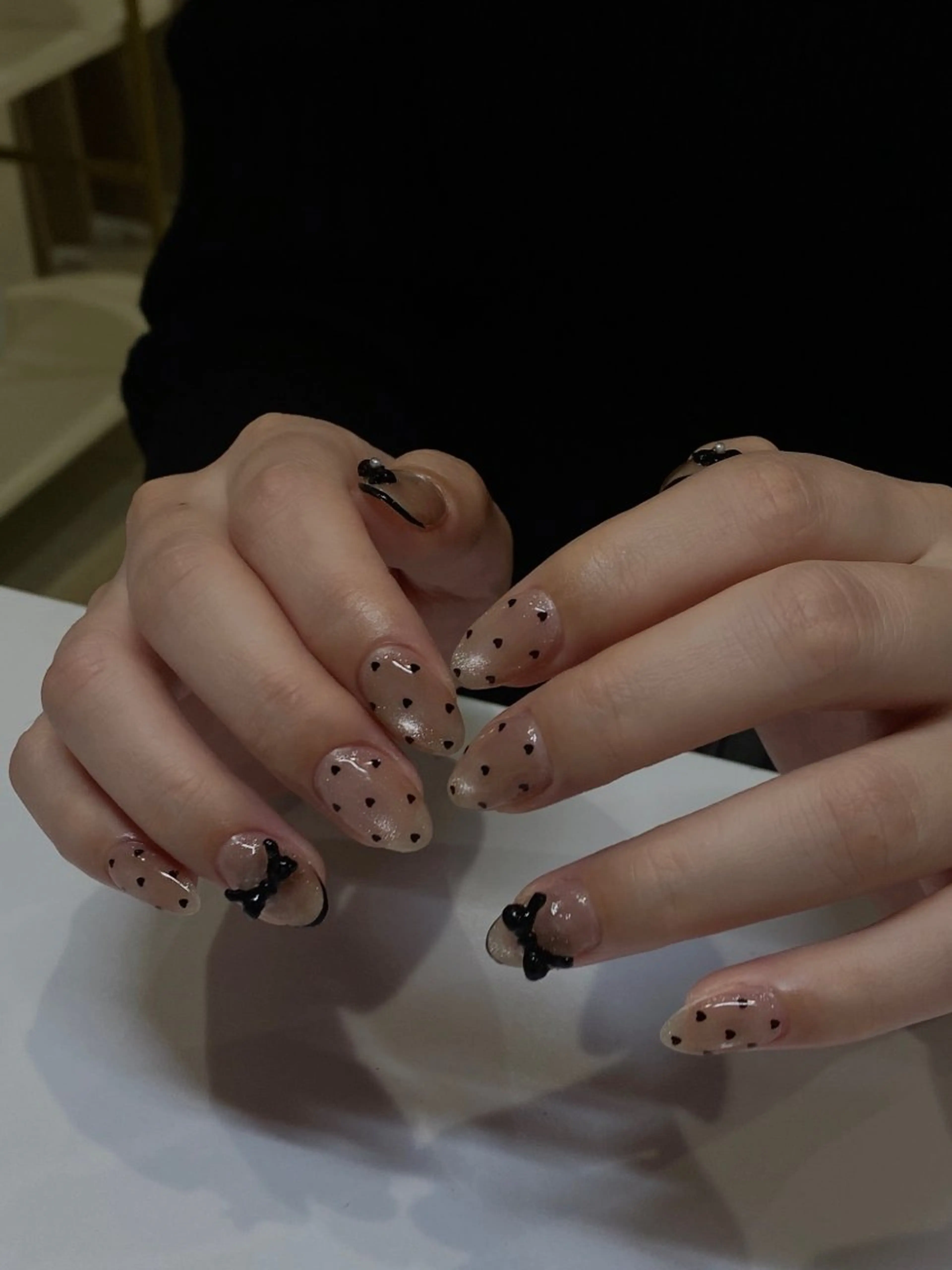 ネイル KARIN🦢 韓国⌇ワンホンネイルのネイルデザイン