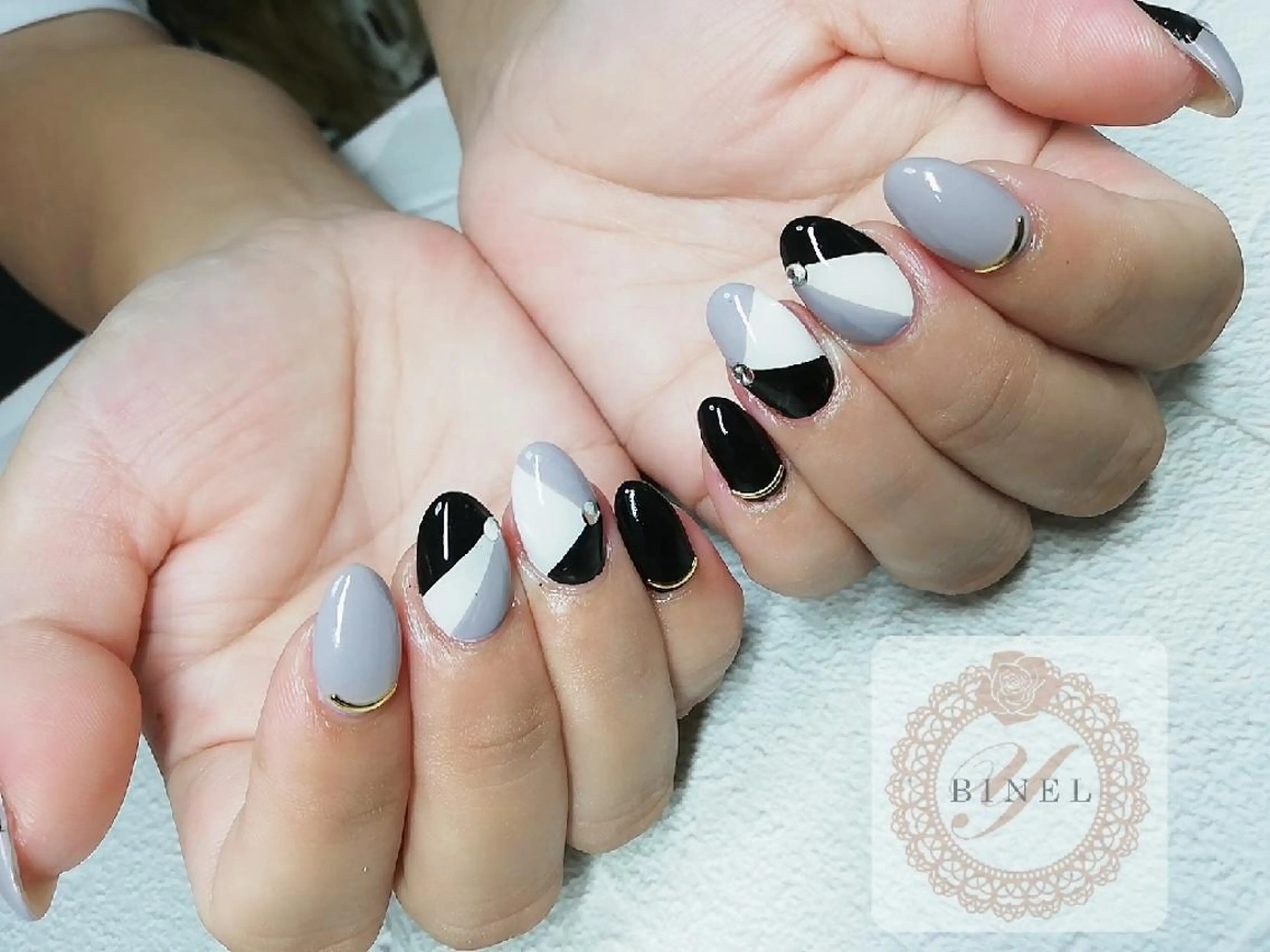 ネイル 持ち込み ハンドネイル Nail Salon Y.BINELのネイルデザイン