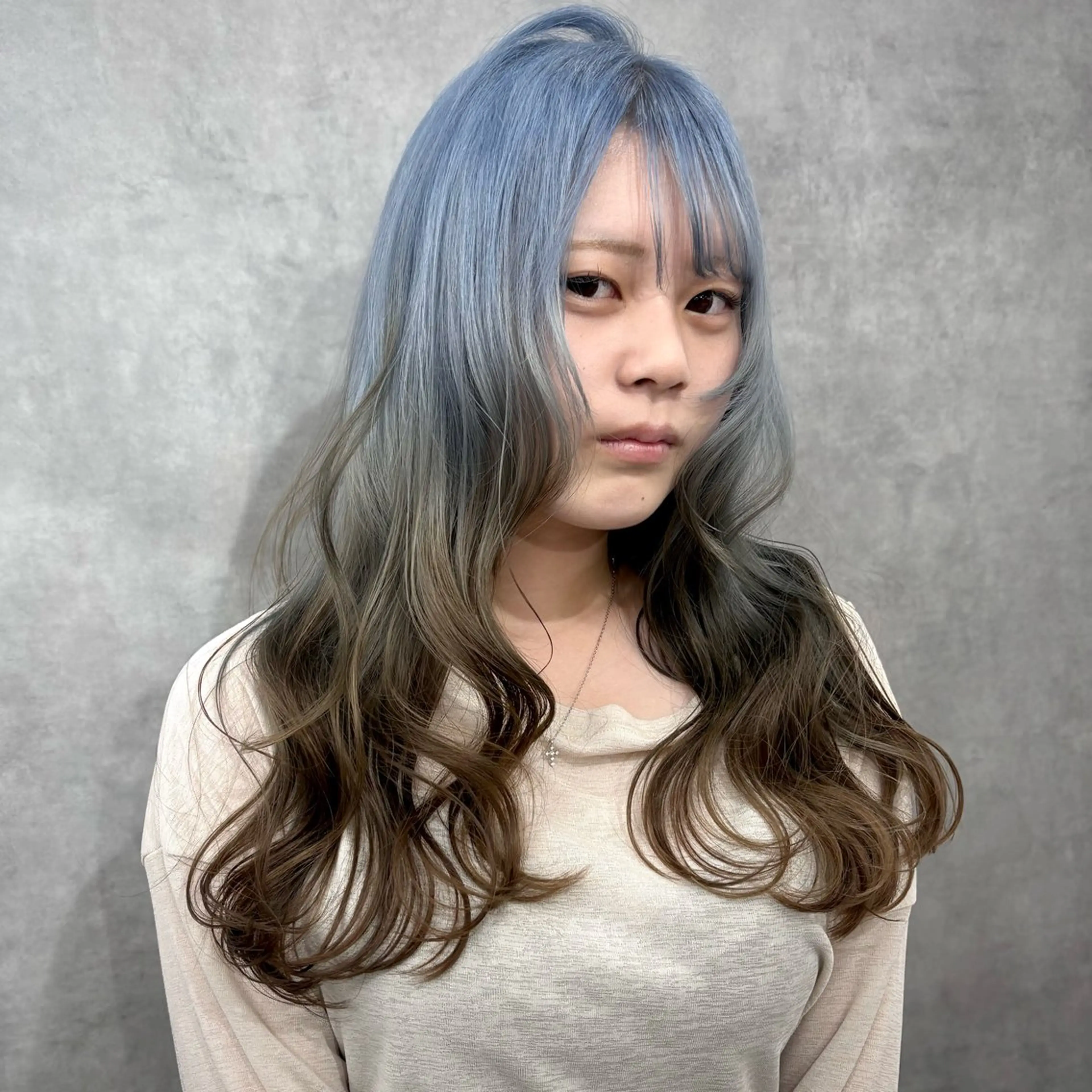 ロング カラー ショート/ウルフ カットモデル募集のヘアスタイル