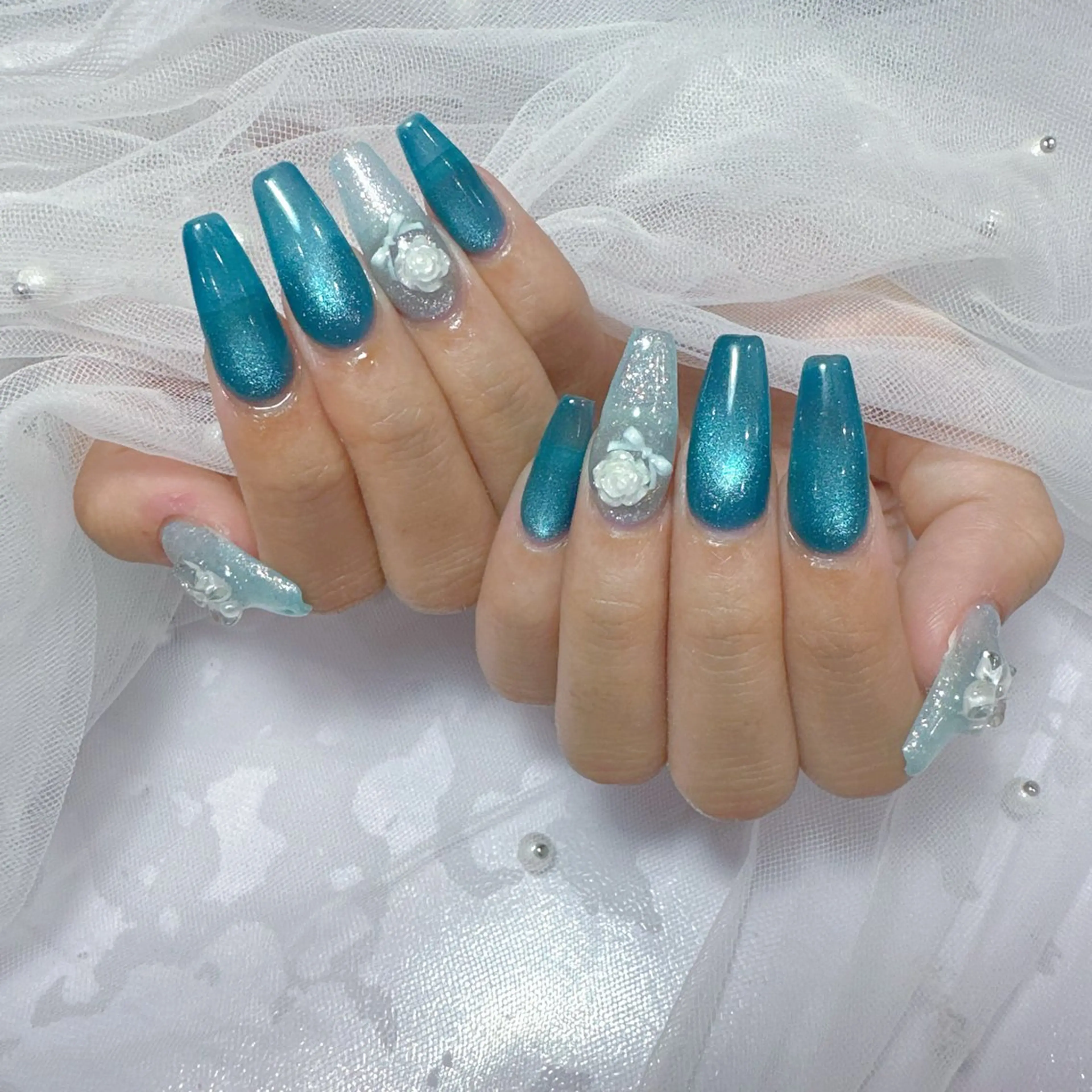 ネイル アートネイル フラッシュネイル フレンチネイル ジェルネイル ガラスフレンチ ハンドネイル You&Me Miyuのネイルデザイン