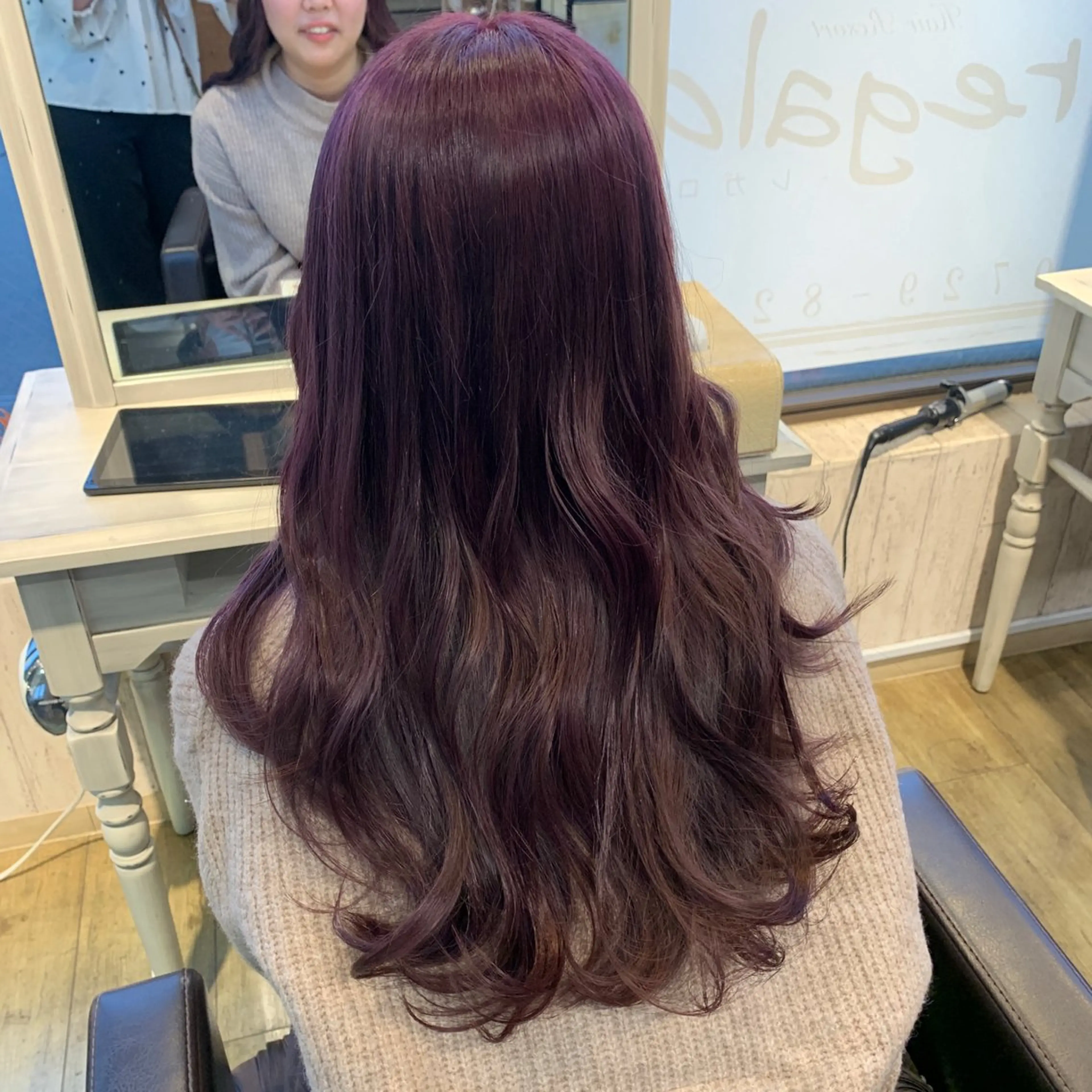 ロング カラー パープルカラー ヘアカラー regalo Acari🍎のヘアスタイル