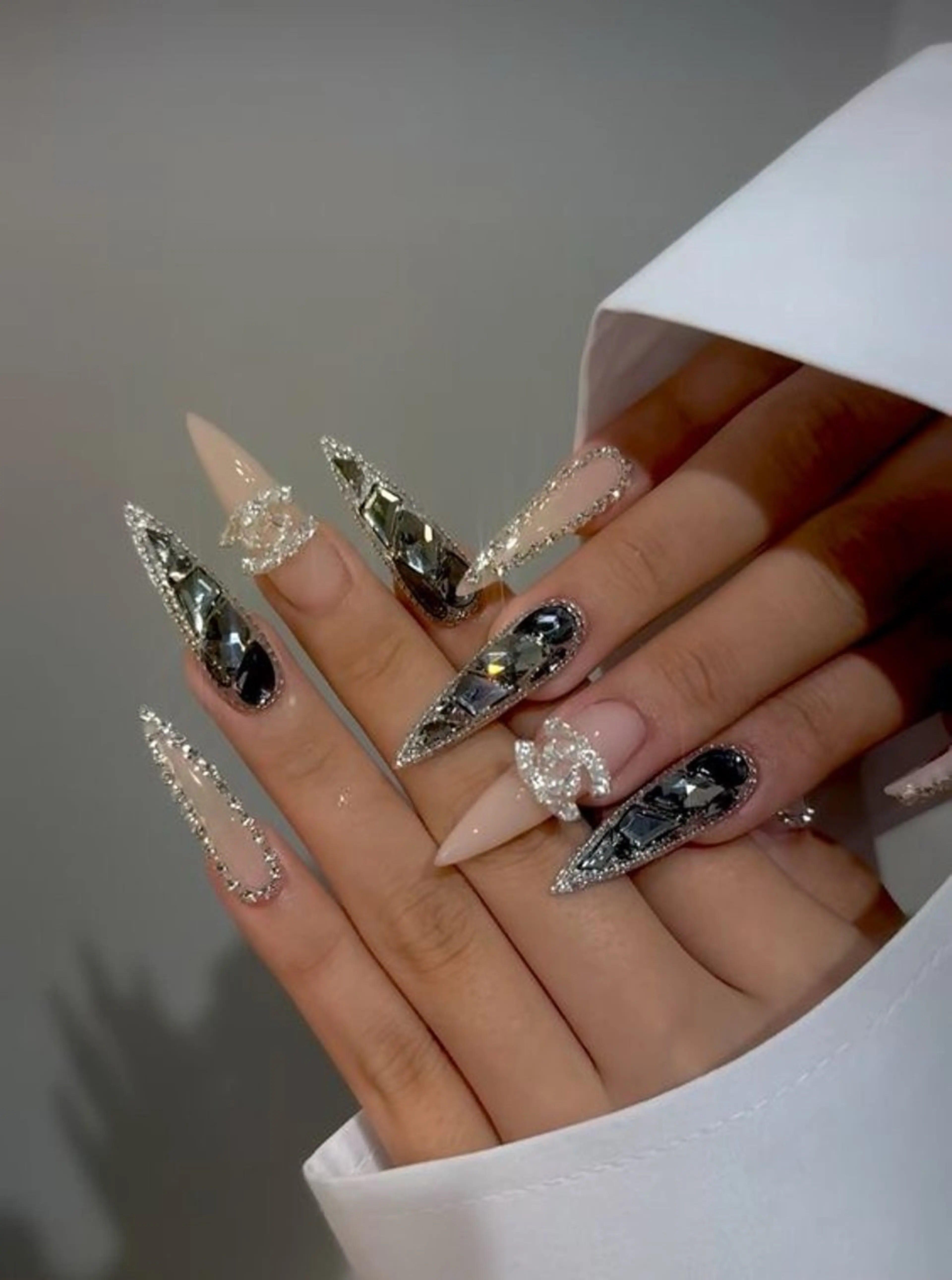 ネイル MiO Nailのネイルデザイン