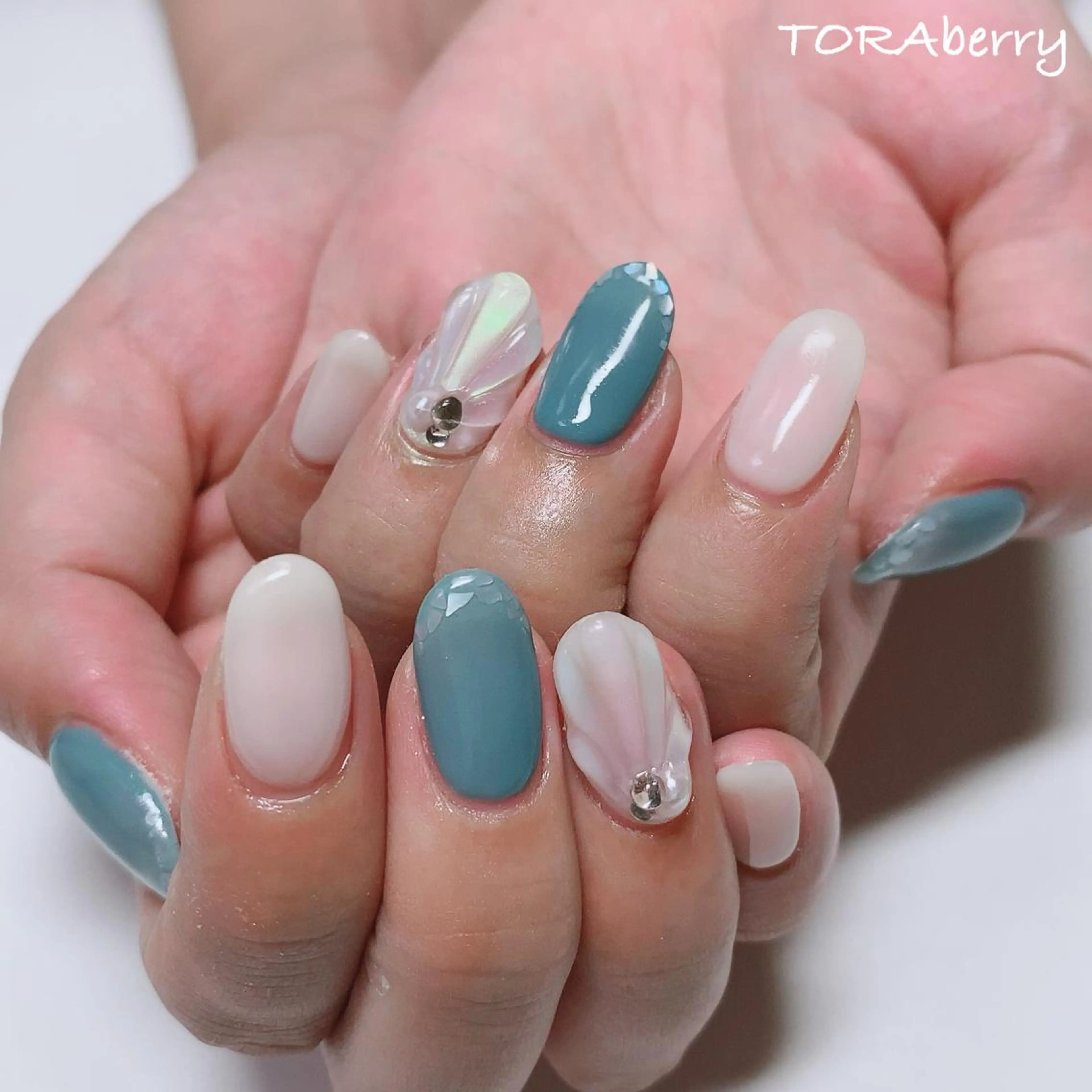 ネイル ネイリスト なつみのネイルデザイン