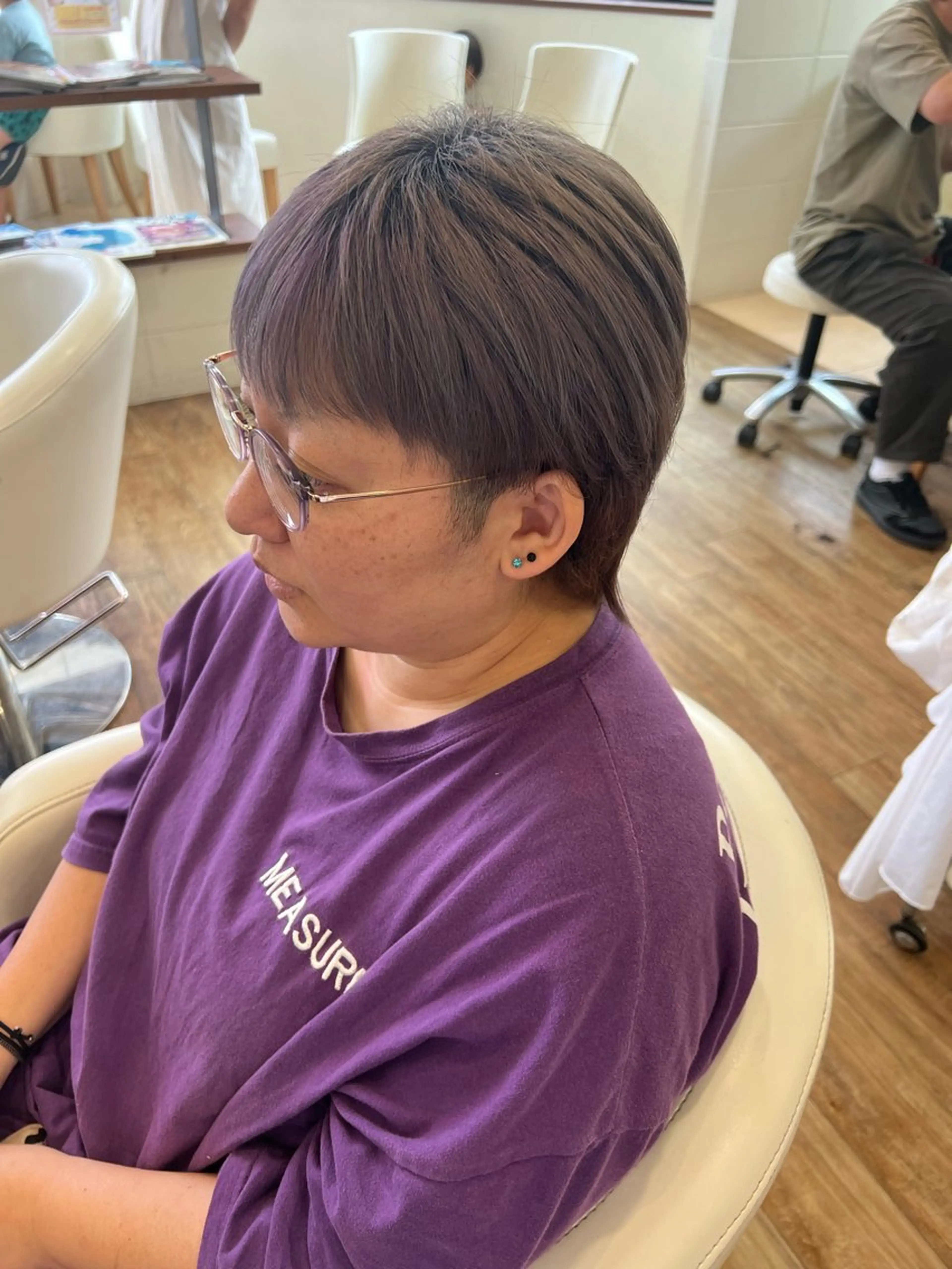 ショート カラー レイヤーカット ウルフカット 一戸 大和のヘアスタイル