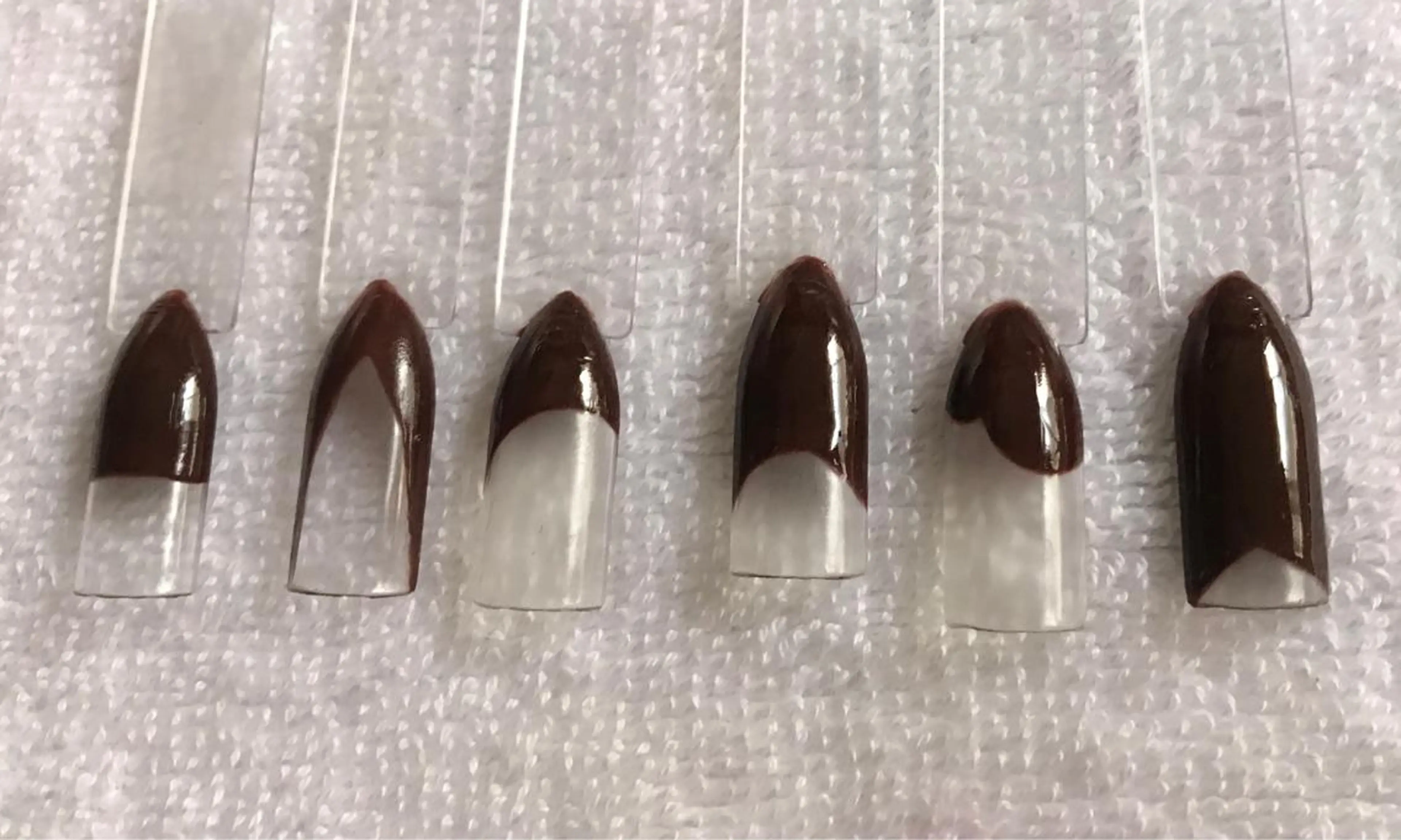 ネイル フレンチネイル 金沢 未緒のネイルデザイン