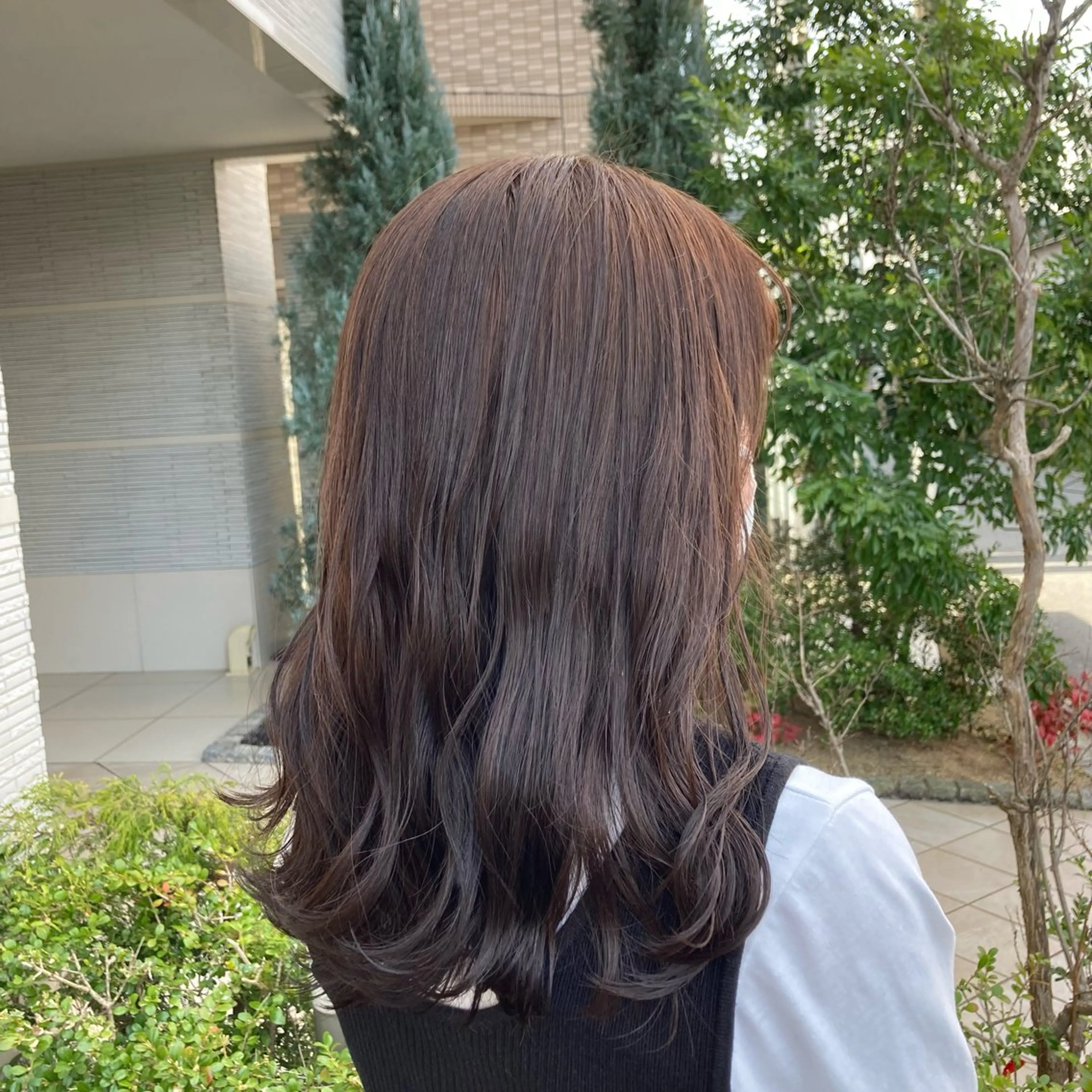 カラー ヘアカラー トリートメント しおり🍬 KOKORO🤍のヘアスタイル