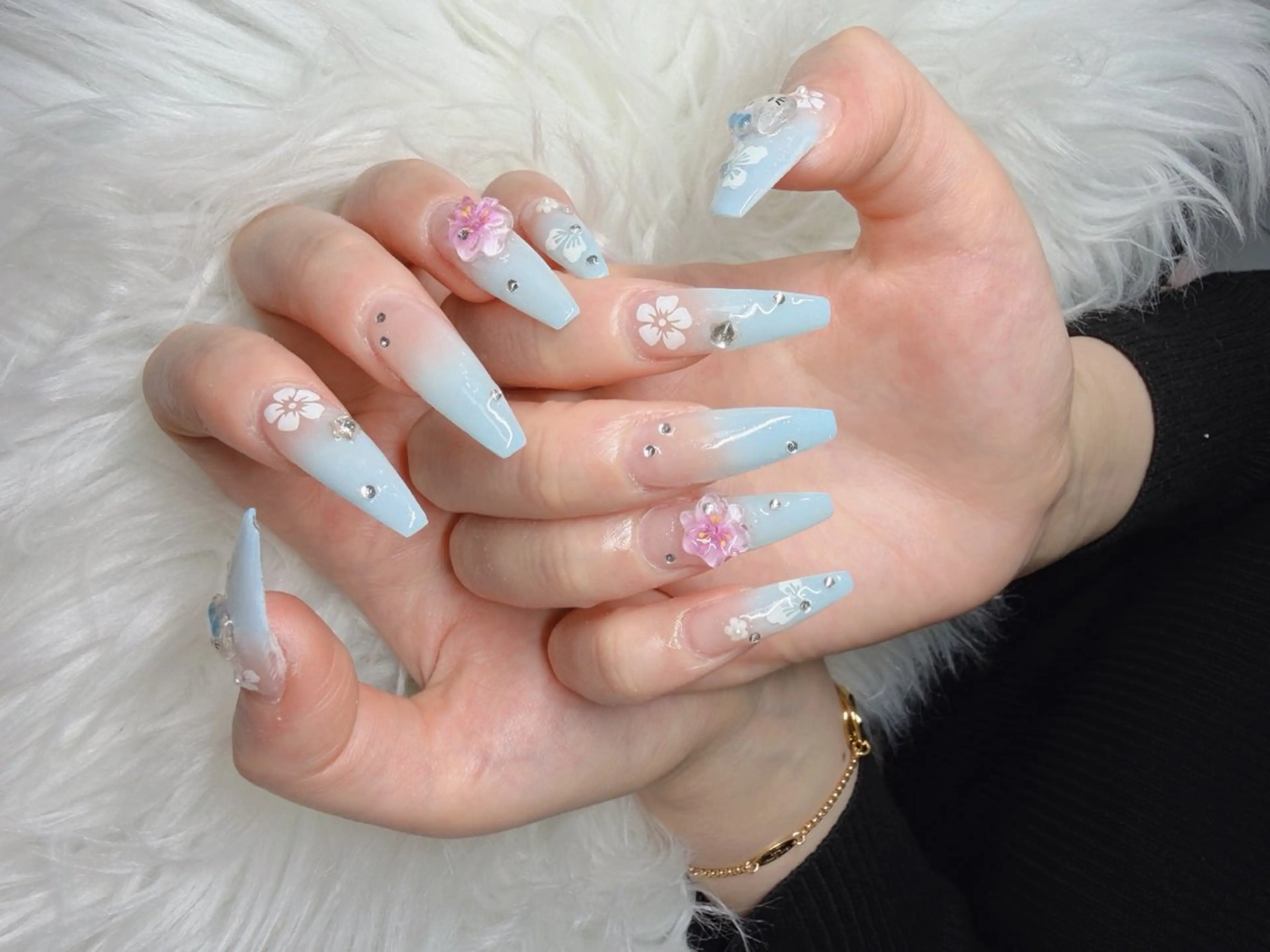ネイル Lee Nailsのネイルデザイン